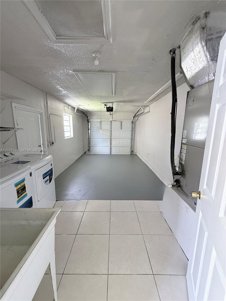 SANDALFOOT COVE SEC 5 - Residential Lease