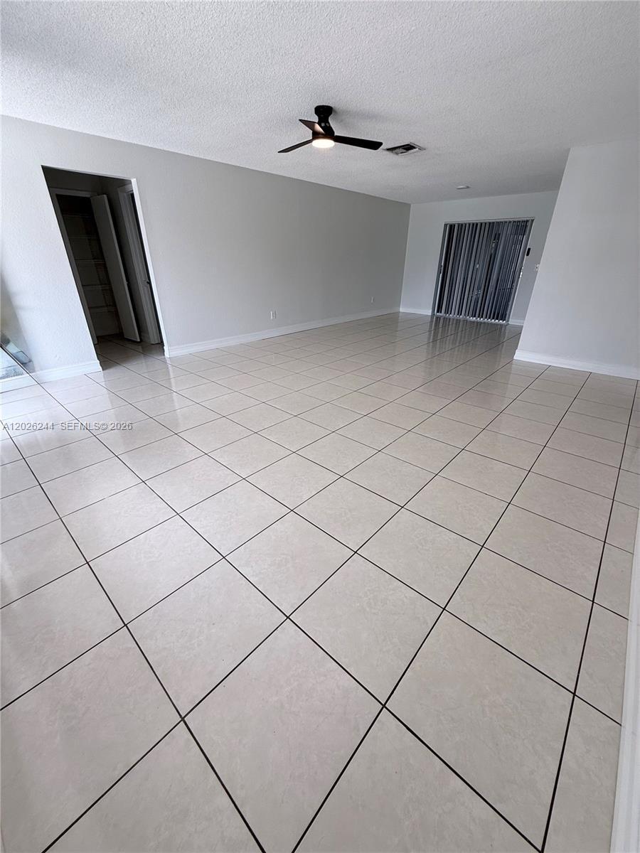 SANDALFOOT COVE SEC 5 - Residential Lease