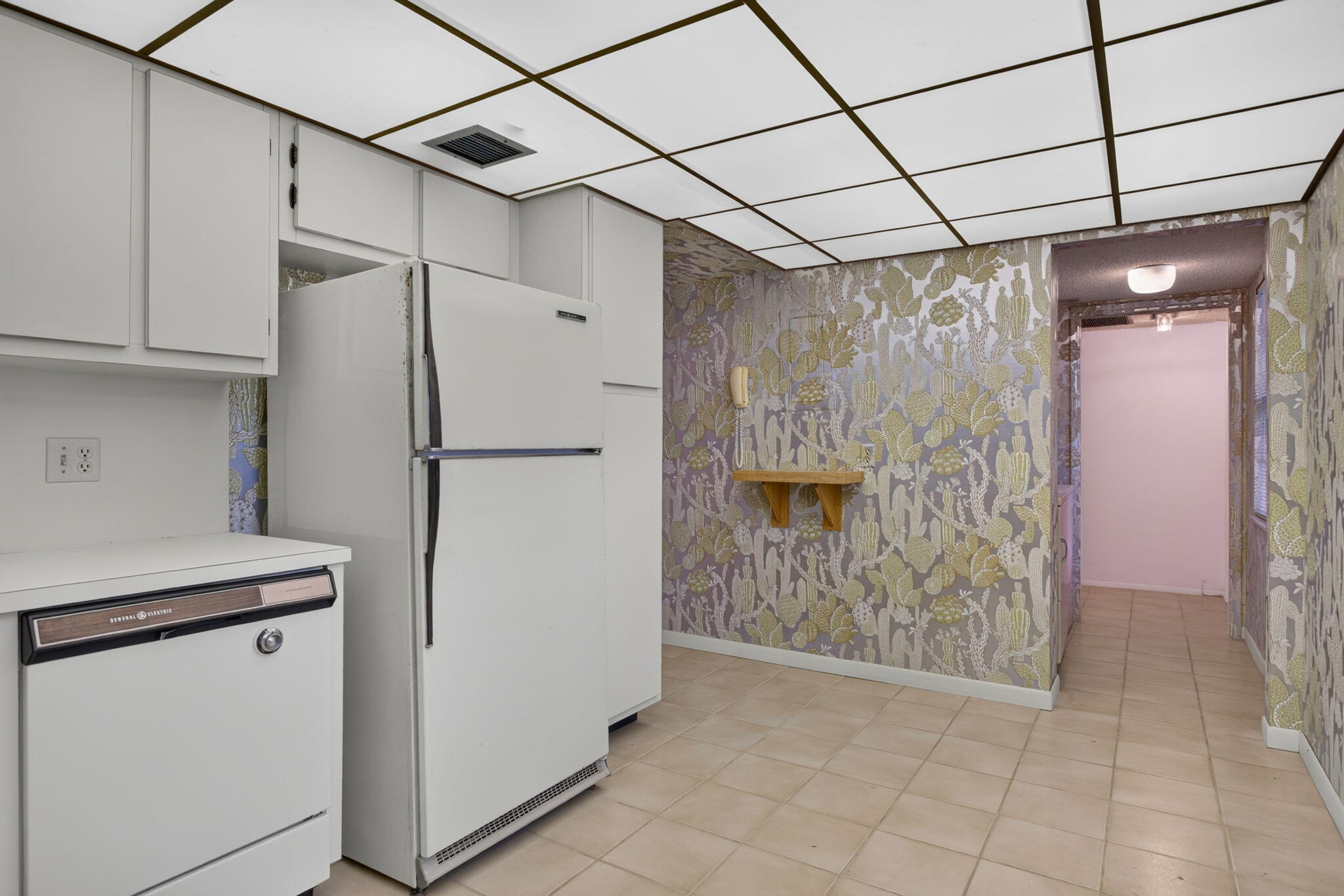 NO 124 PALM-AIRE COUNTRY CLUB - Residential