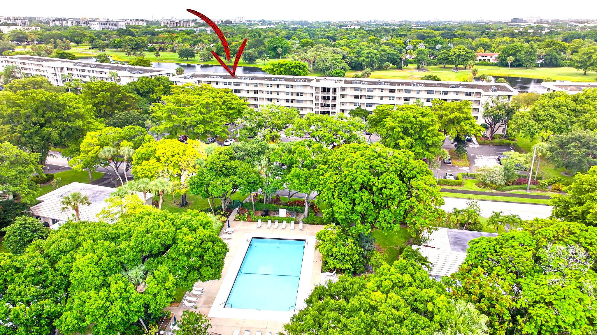 NO 124 PALM-AIRE COUNTRY CLUB - Residential