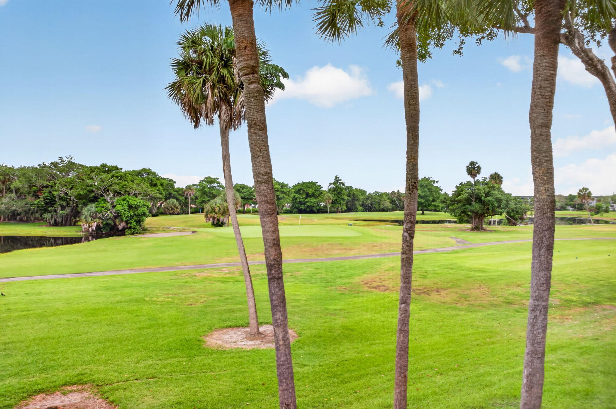 NO 124 PALM-AIRE COUNTRY CLUB - Residential