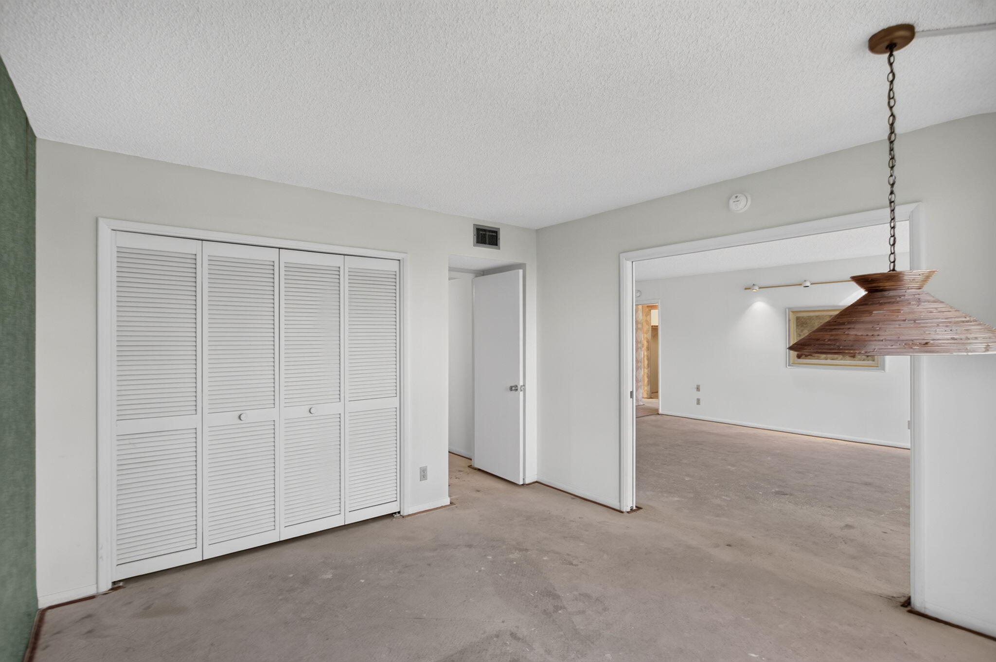 NO 124 PALM-AIRE COUNTRY CLUB - Residential