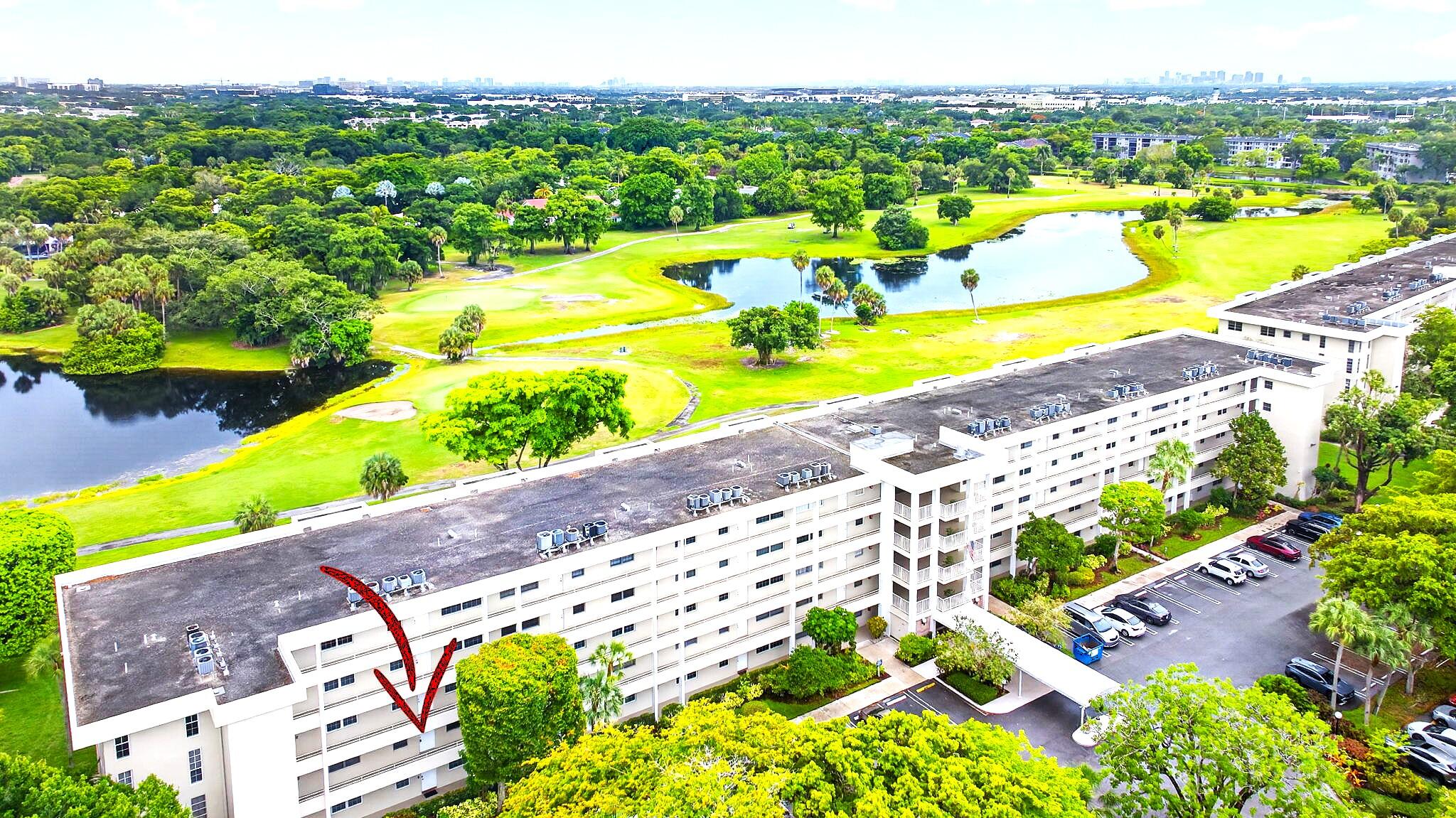 NO 124 PALM-AIRE COUNTRY CLUB - Residential