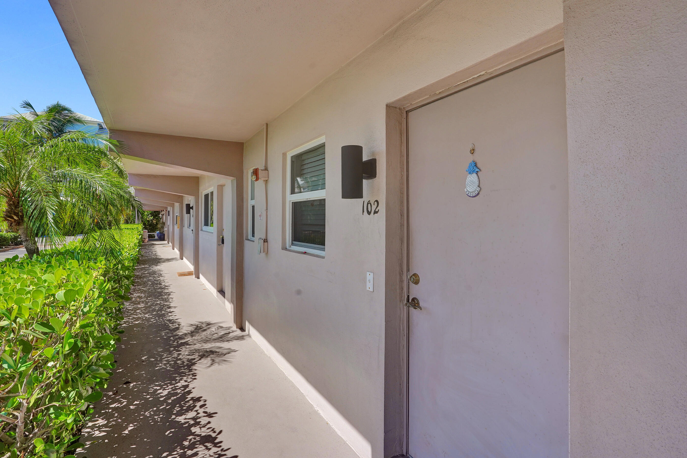 ISLAND TOWERS INC CONDO - Residential