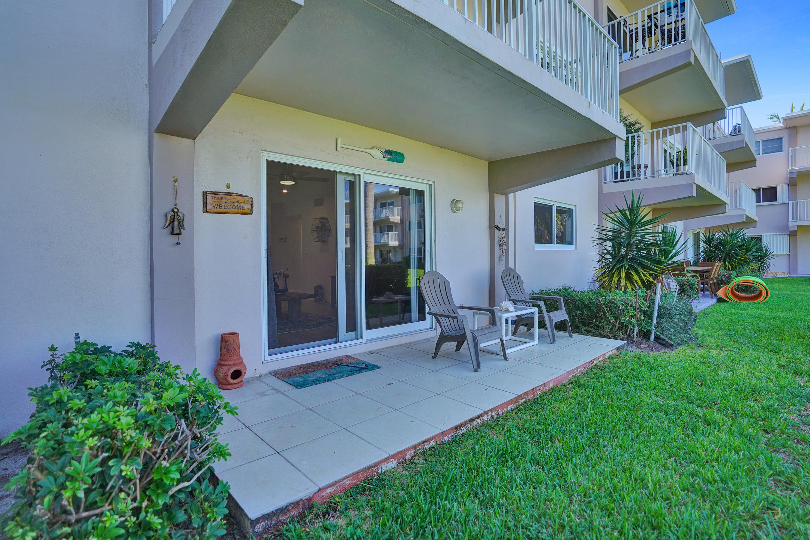 ISLAND TOWERS INC CONDO - Residential