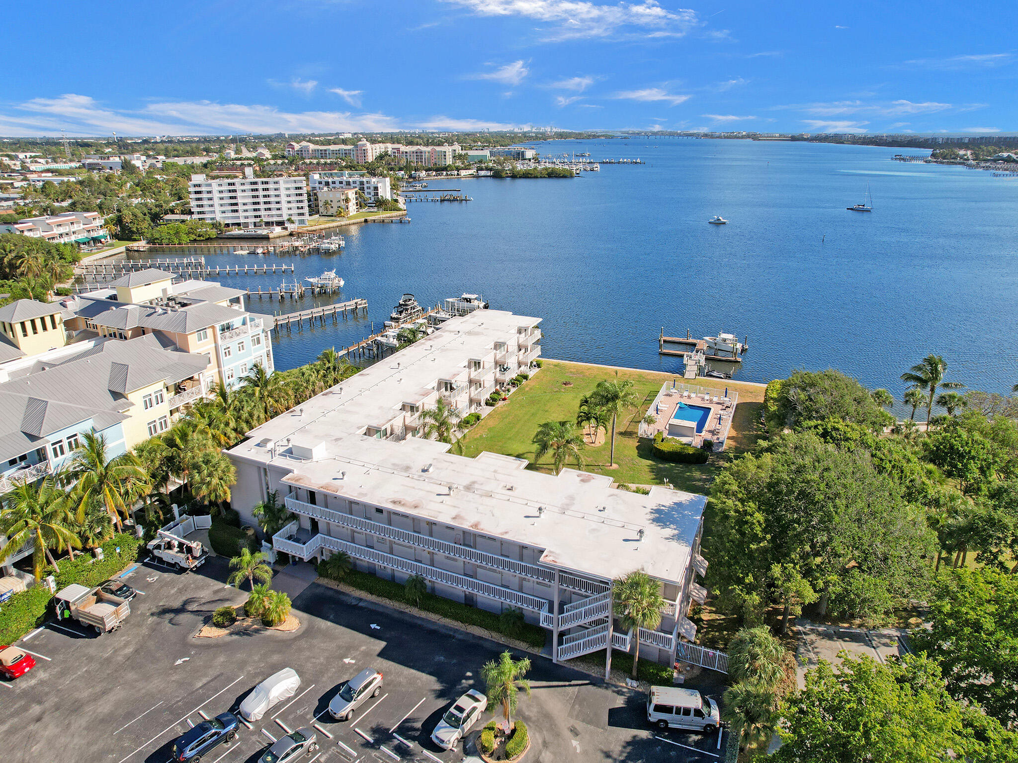 ISLAND TOWERS INC CONDO - Residential