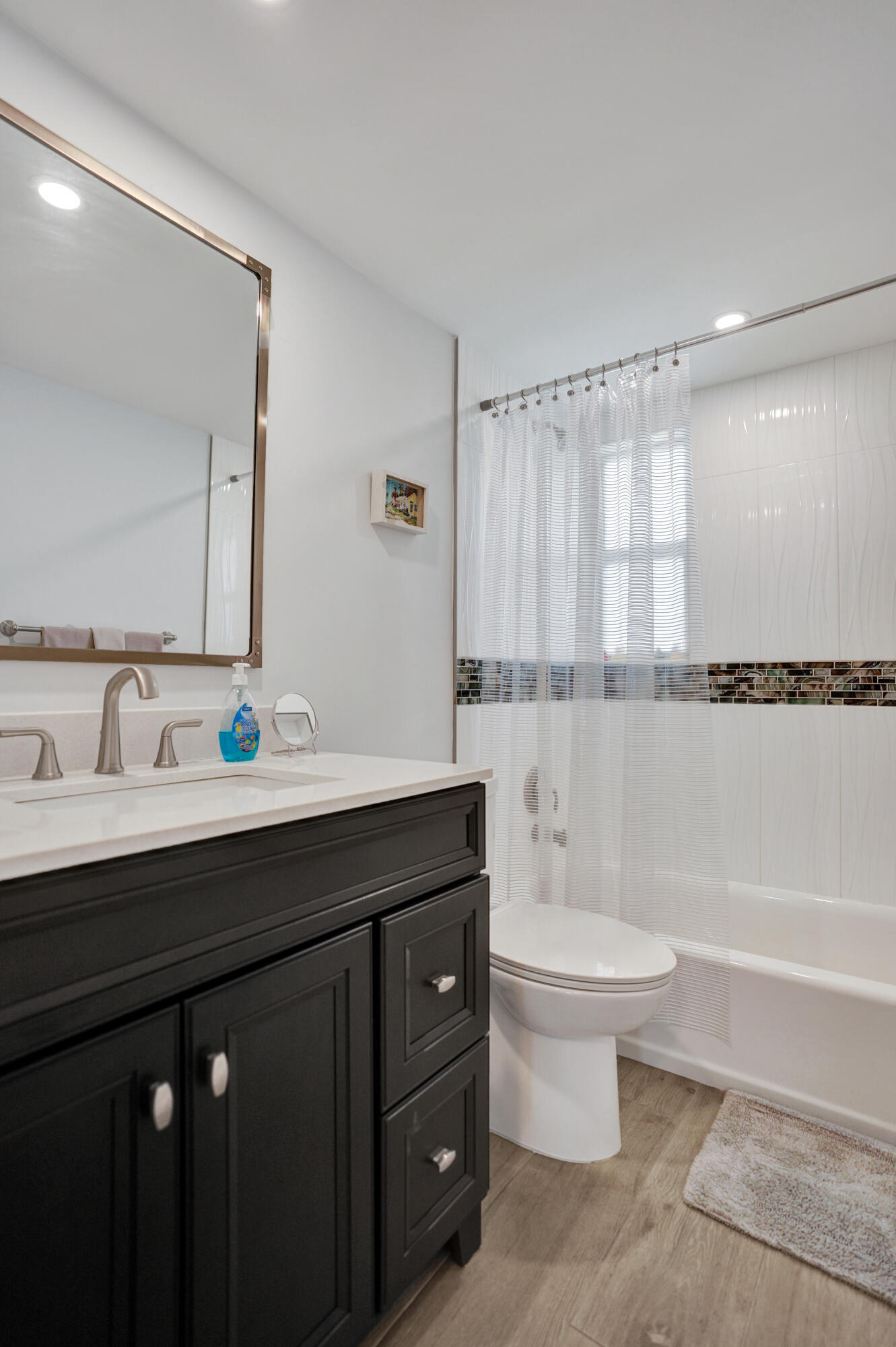 ISLAND TOWERS INC CONDO - Residential