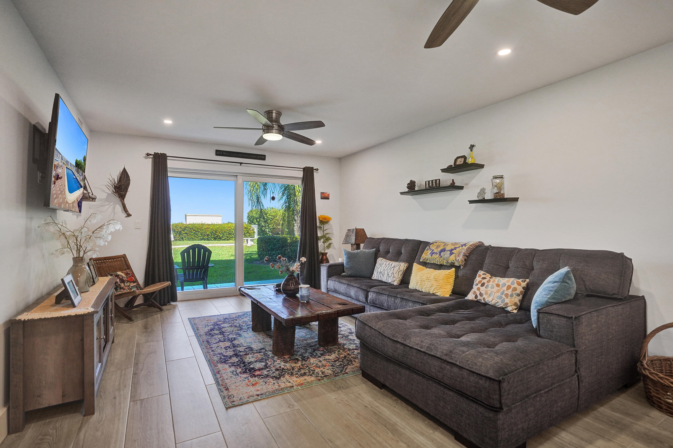 ISLAND TOWERS INC CONDO - Residential