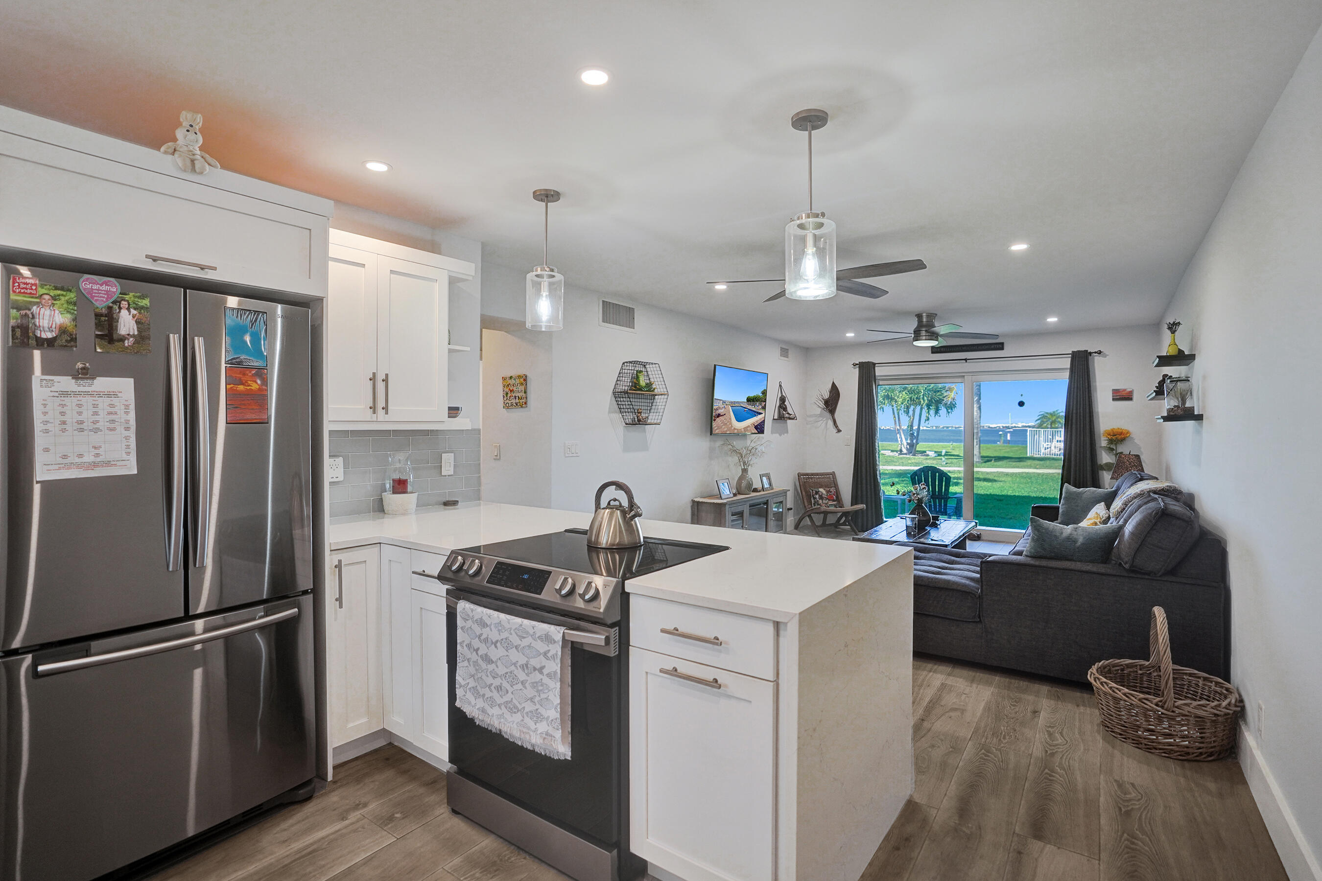 ISLAND TOWERS INC CONDO - Residential