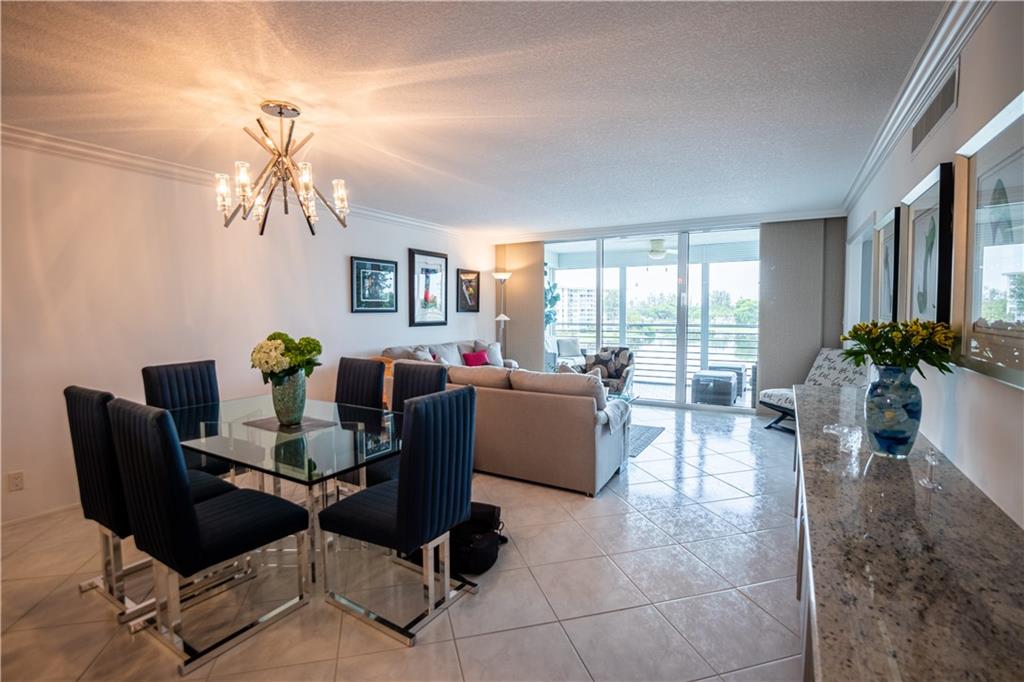 NO. 52 PALM-AIRE COUNTRY - Residential