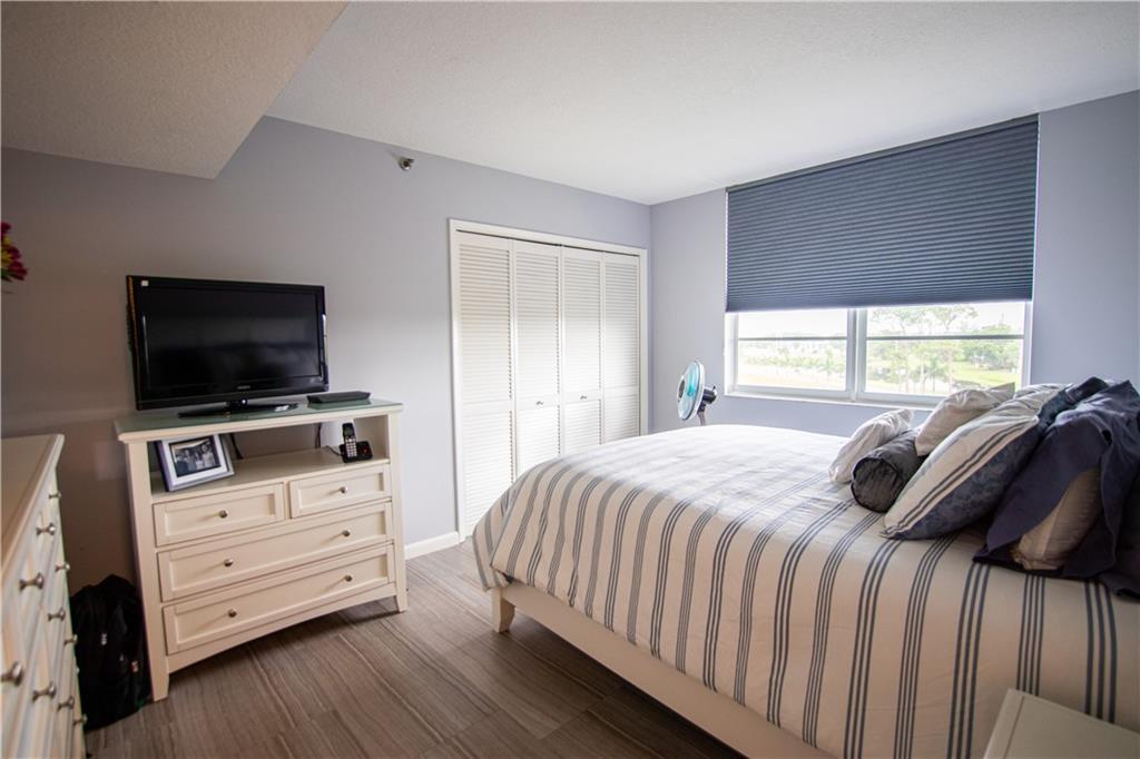 NO. 52 PALM-AIRE COUNTRY - Residential
