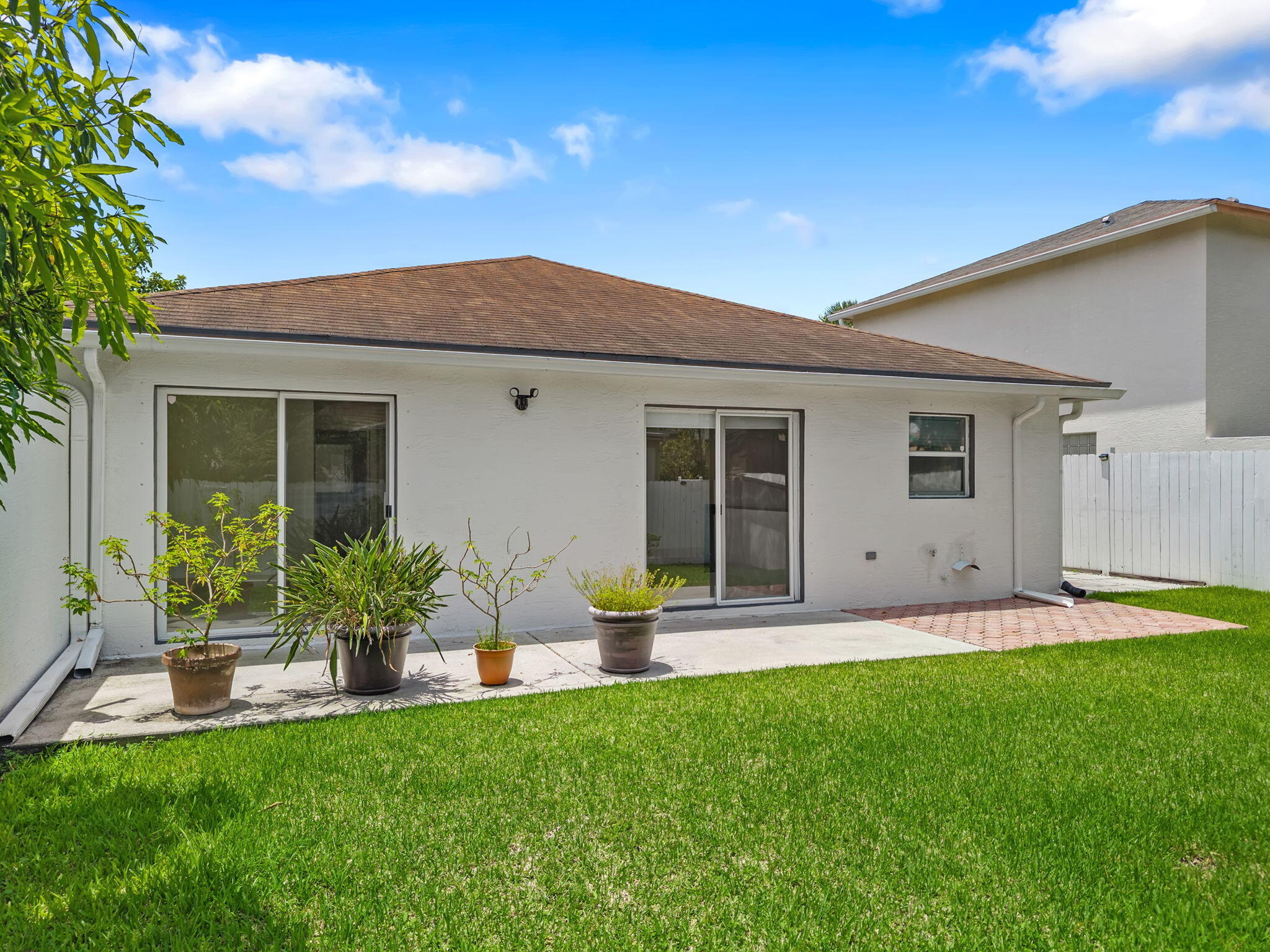 VICTORIA WOODS - Residential