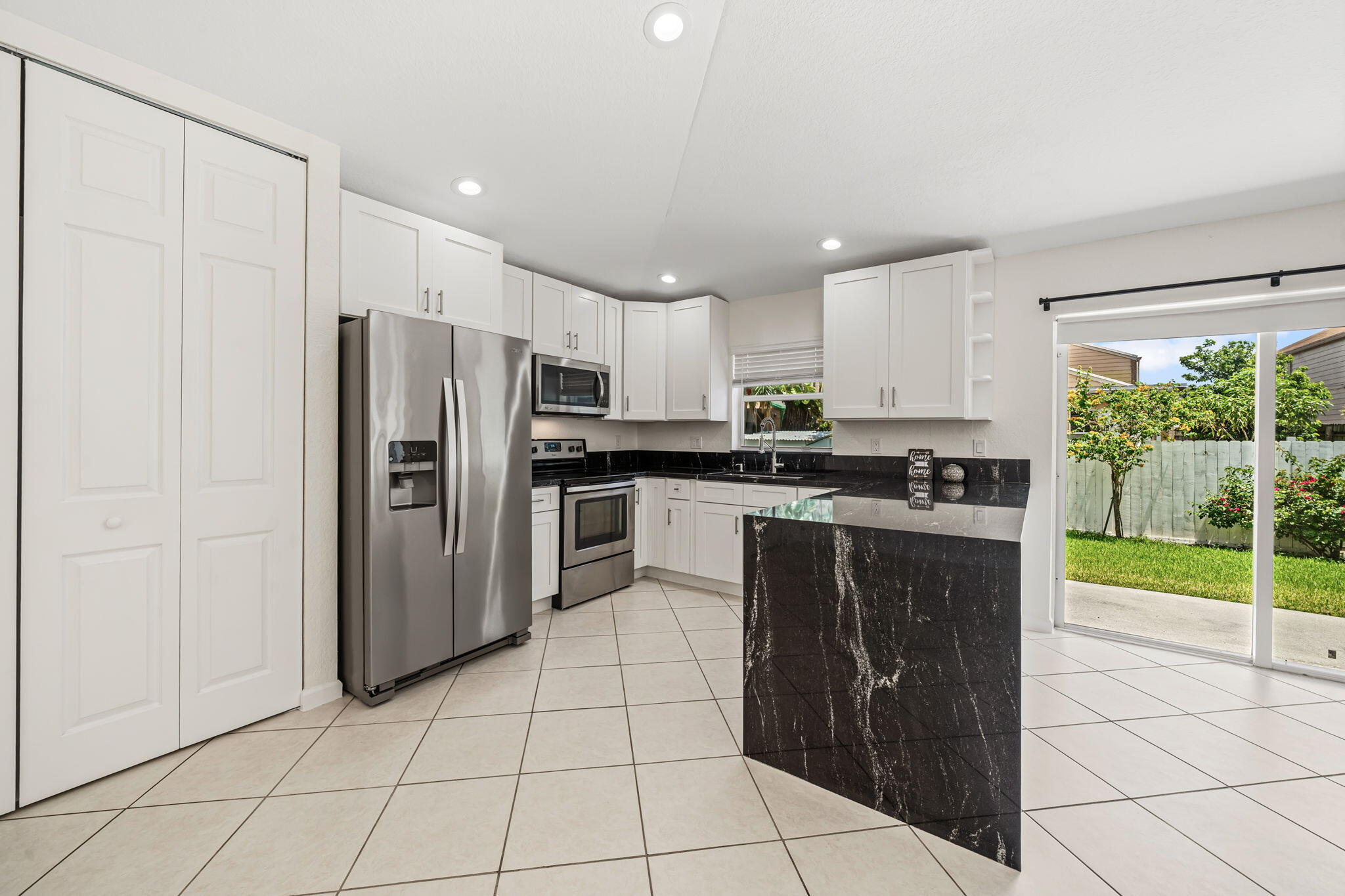 VICTORIA WOODS - Residential