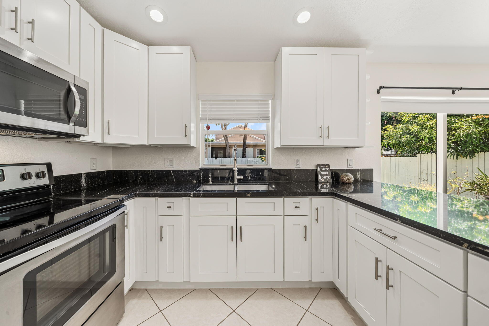 VICTORIA WOODS - Residential