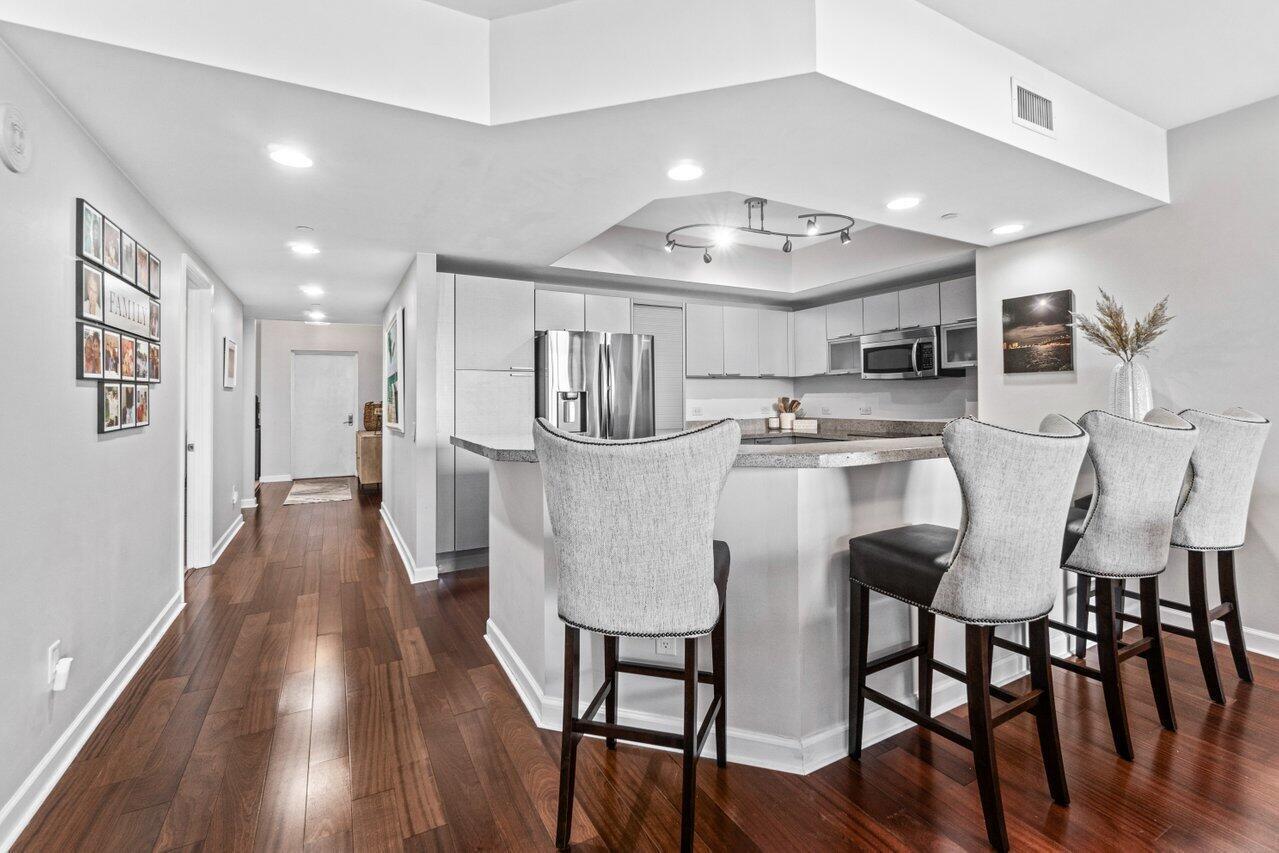 MARINA GRANDE RIVIERA BEACH CONDO - Residential