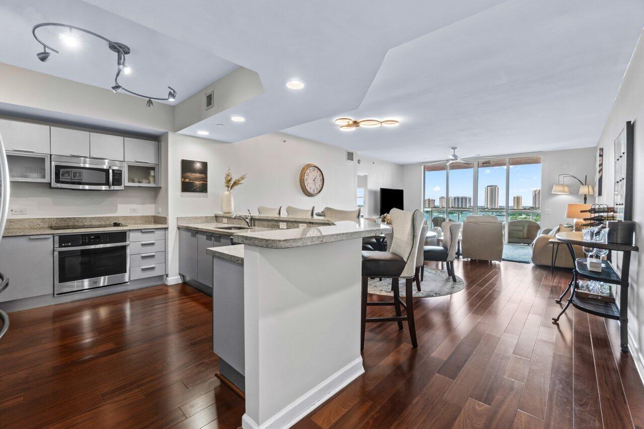 MARINA GRANDE RIVIERA BEACH CONDO - Residential