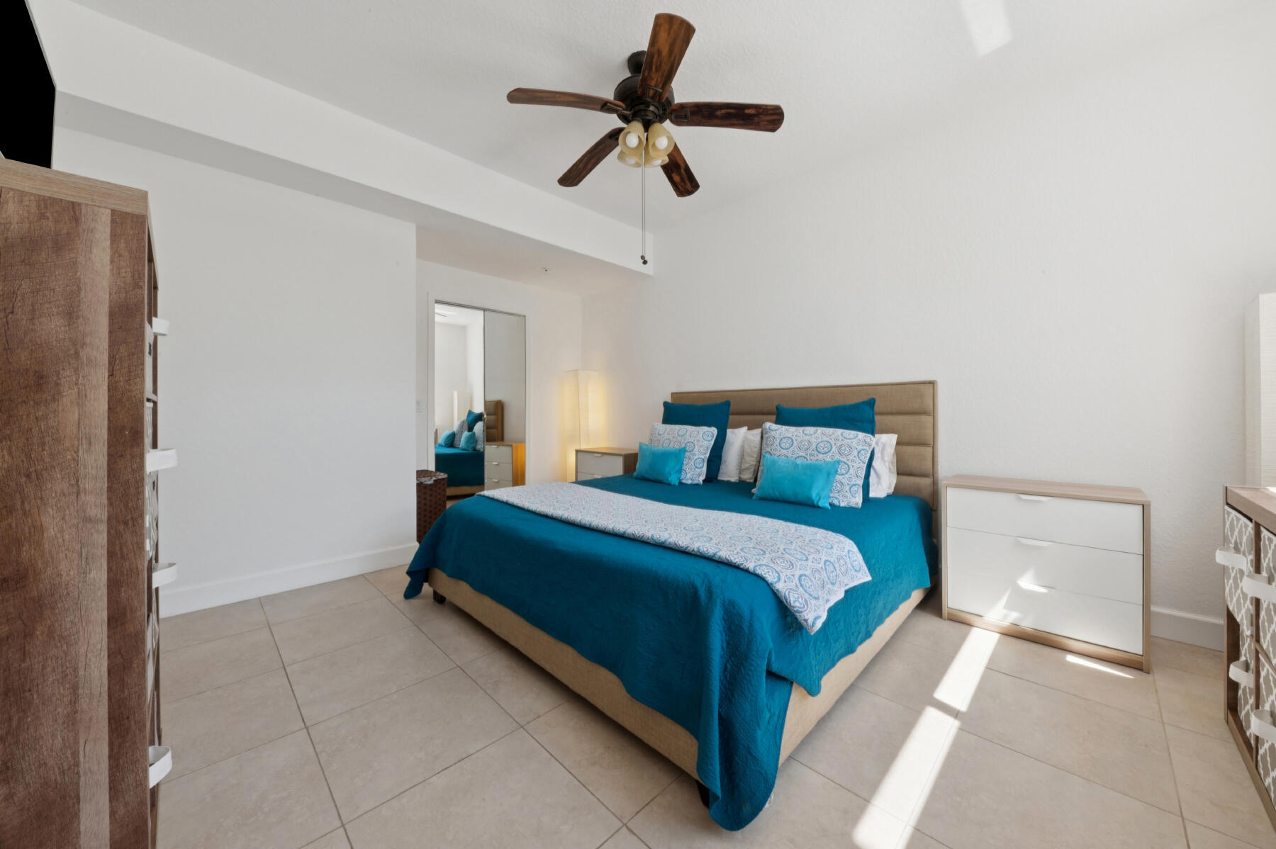 RESIDENCES AT LEGACY PLACE CONDO - Residential Lease