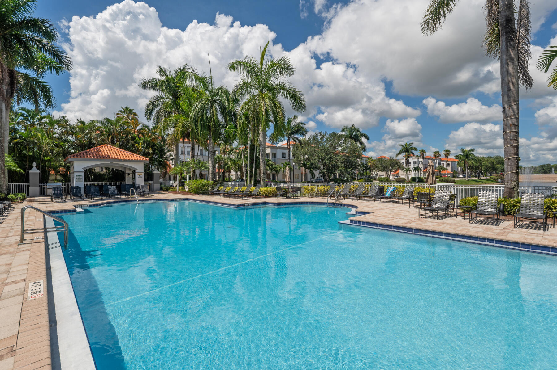 RESIDENCES AT LEGACY PLACE CONDO - Residential Lease