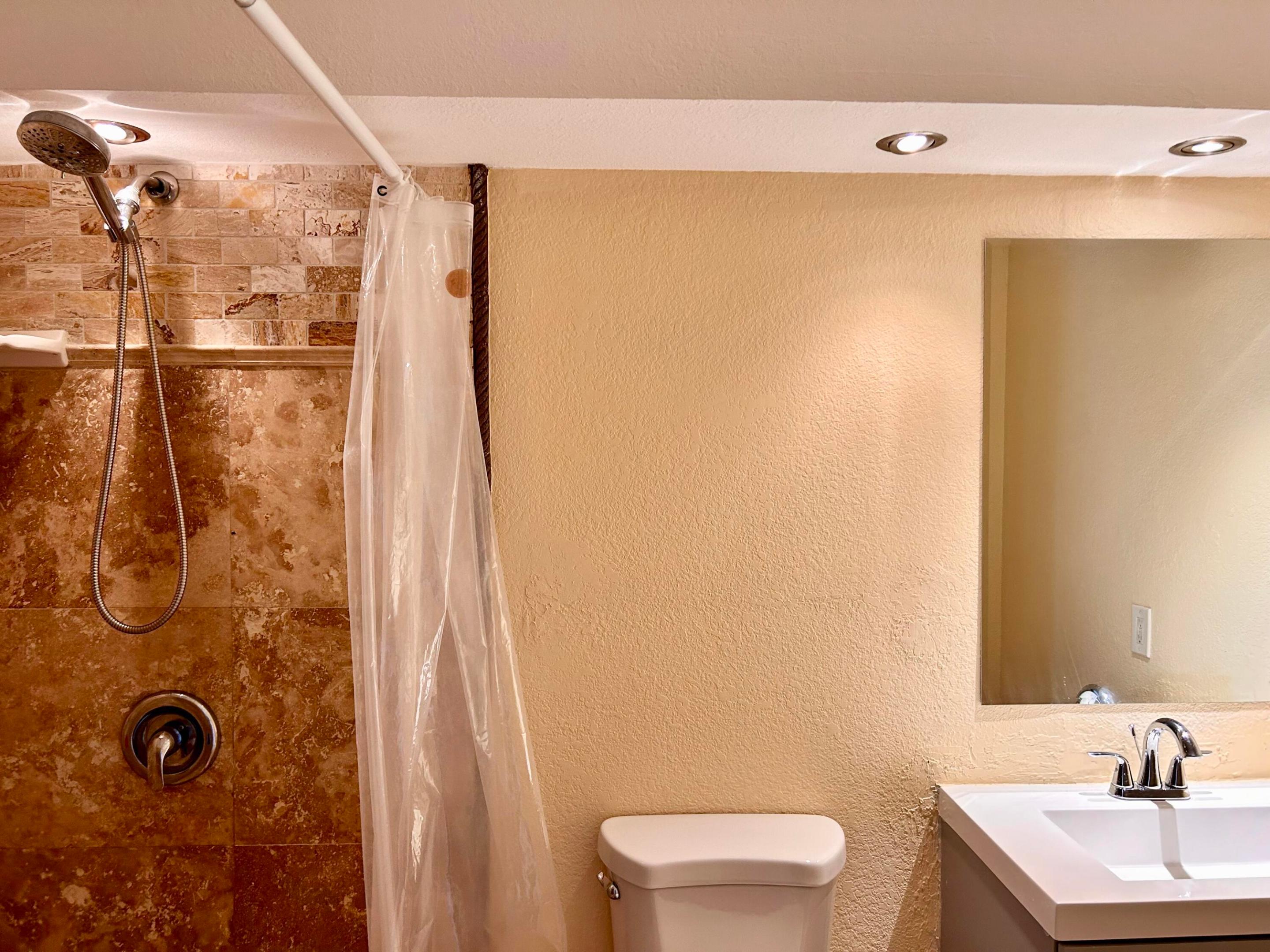 BOCA HILLS CONDO - Residential Lease