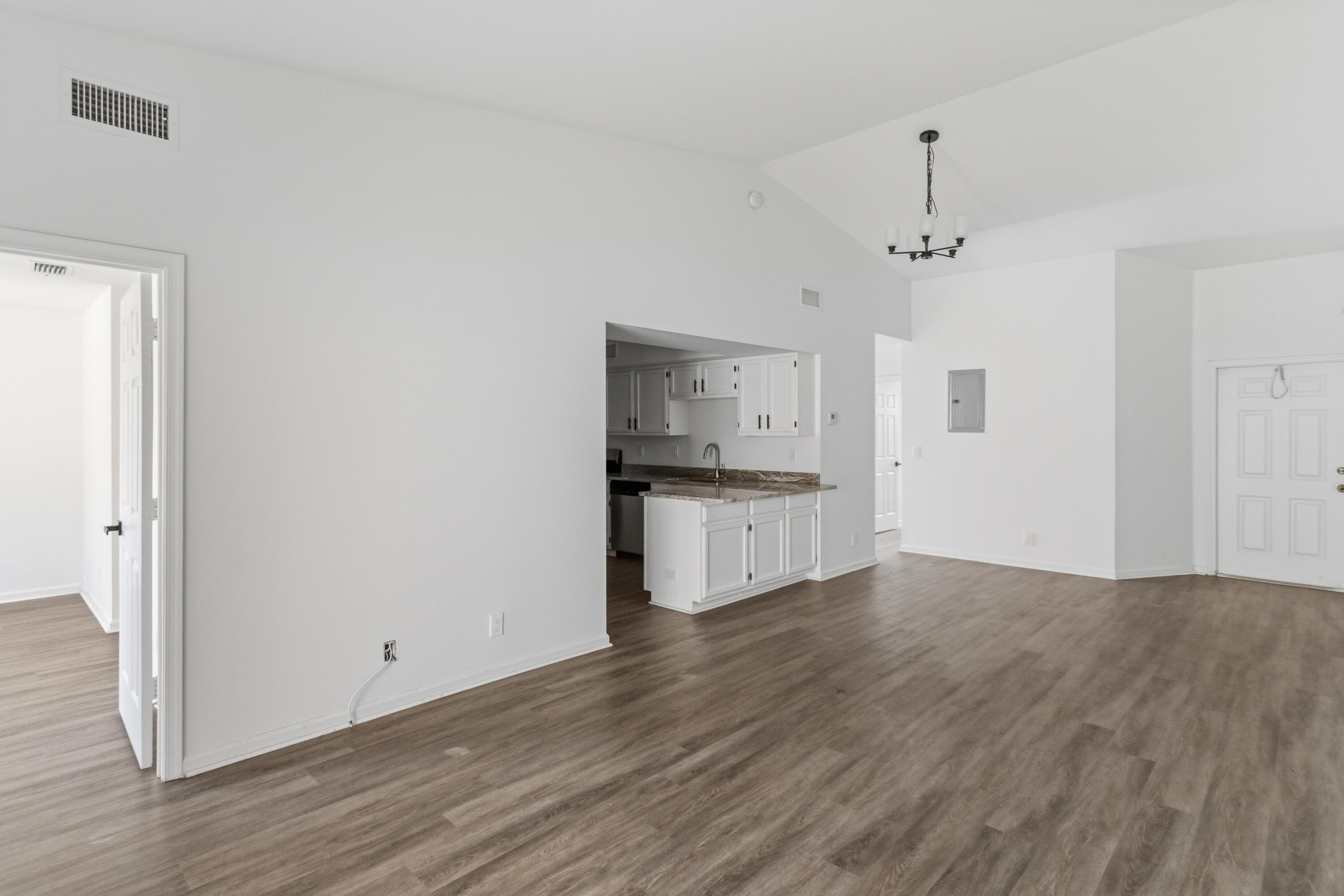 LAKE WINDWOOD CONDO - Residential Lease