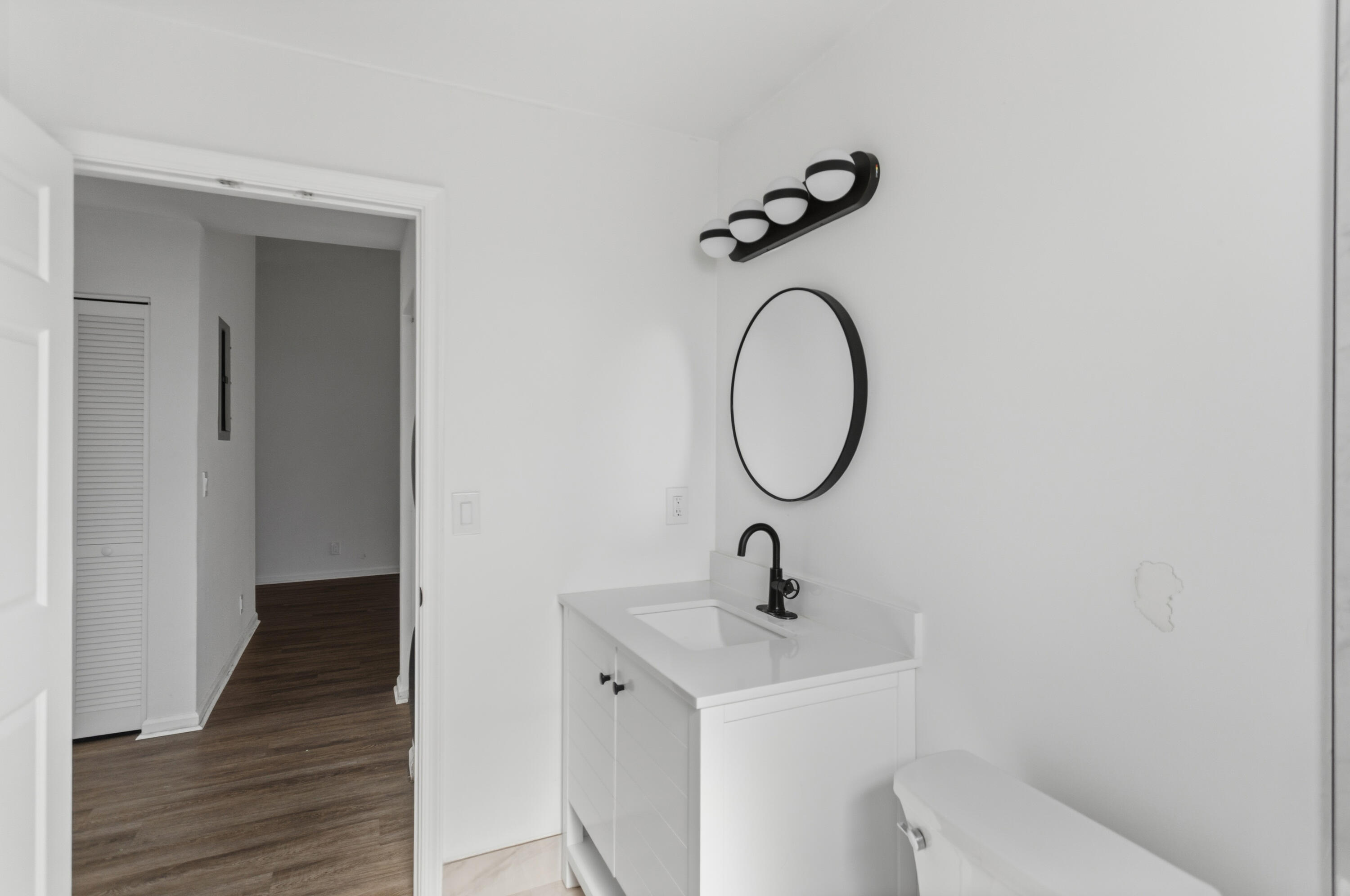 LAKE WINDWOOD CONDO - Residential Lease