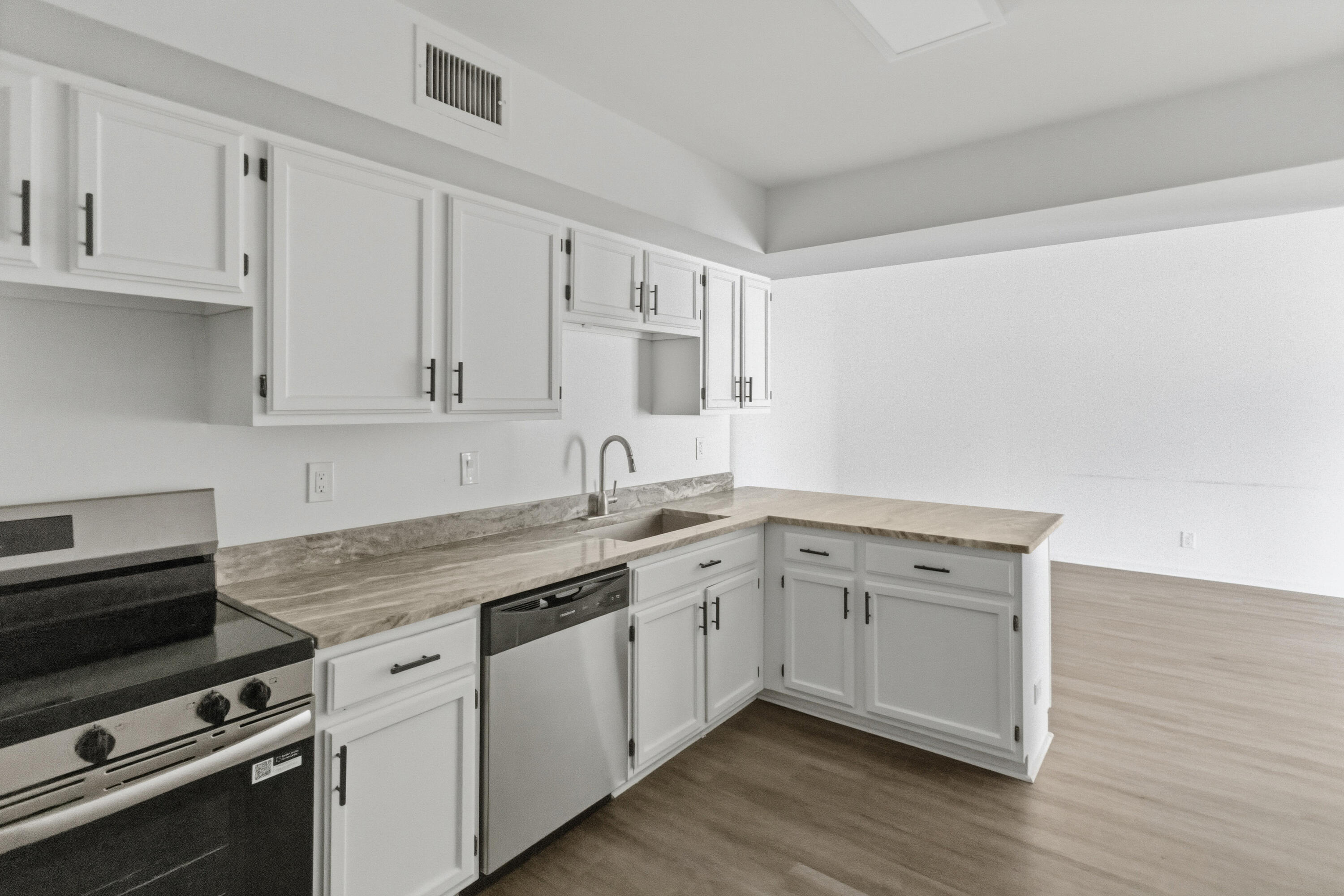 LAKE WINDWOOD CONDO - Residential Lease