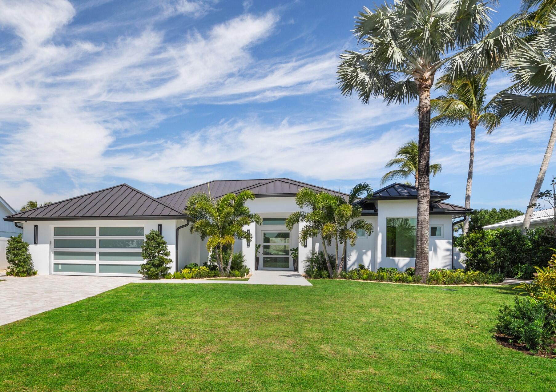 COUNTRY CLUB POINT - Residential