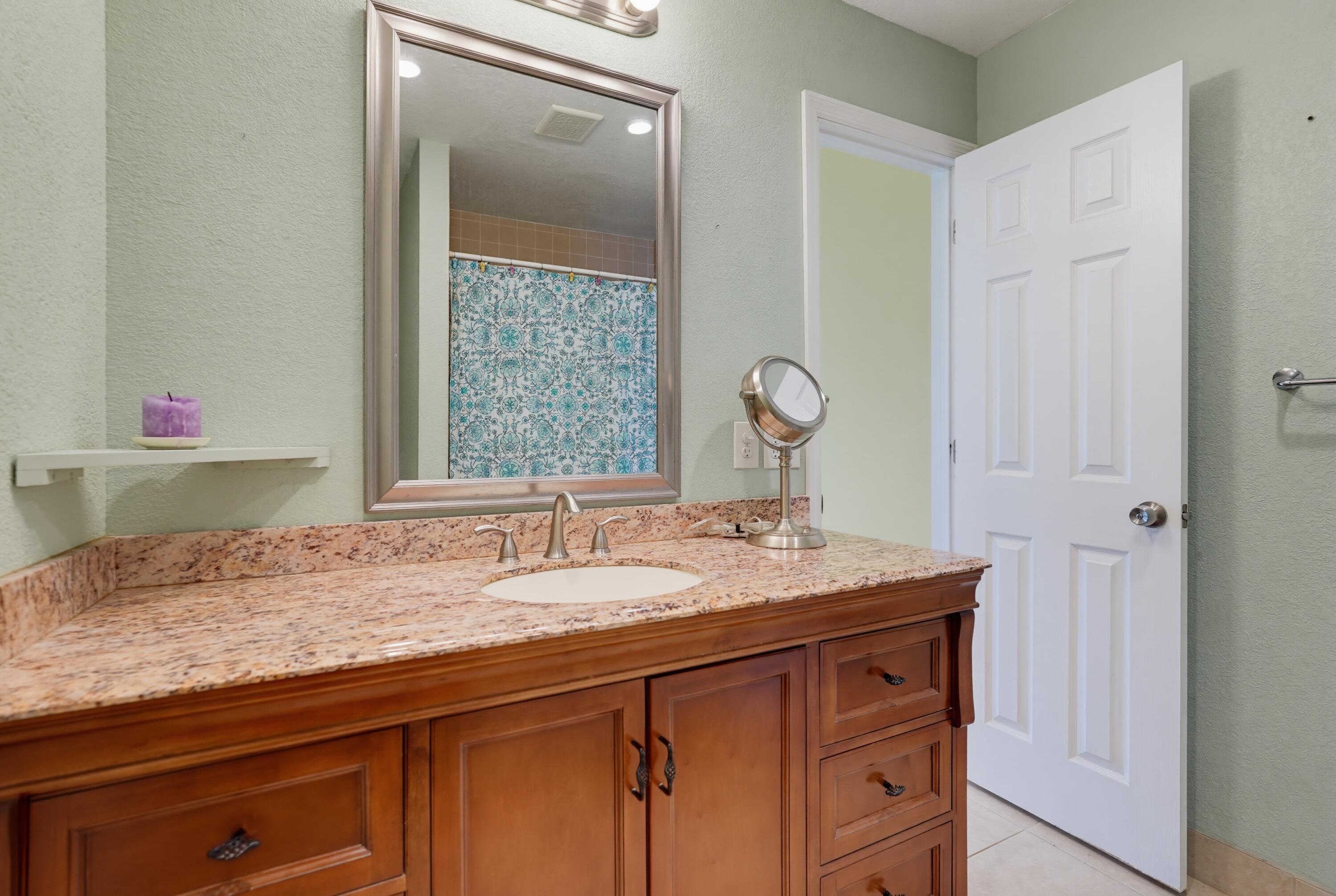 COVERED BRIDGE CONDO - Residential