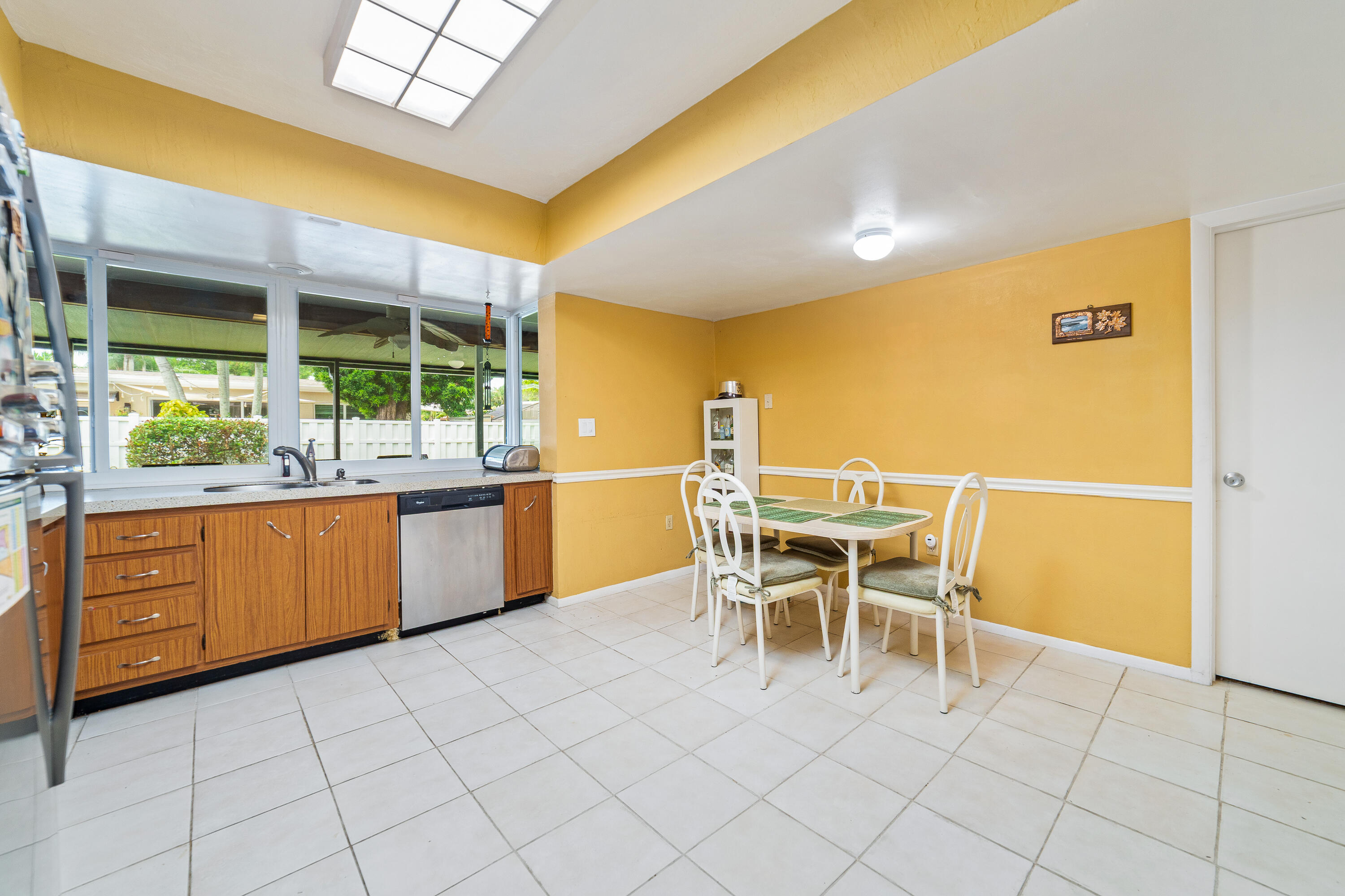 NOB HILL ESTATES 1 SEC - Residential