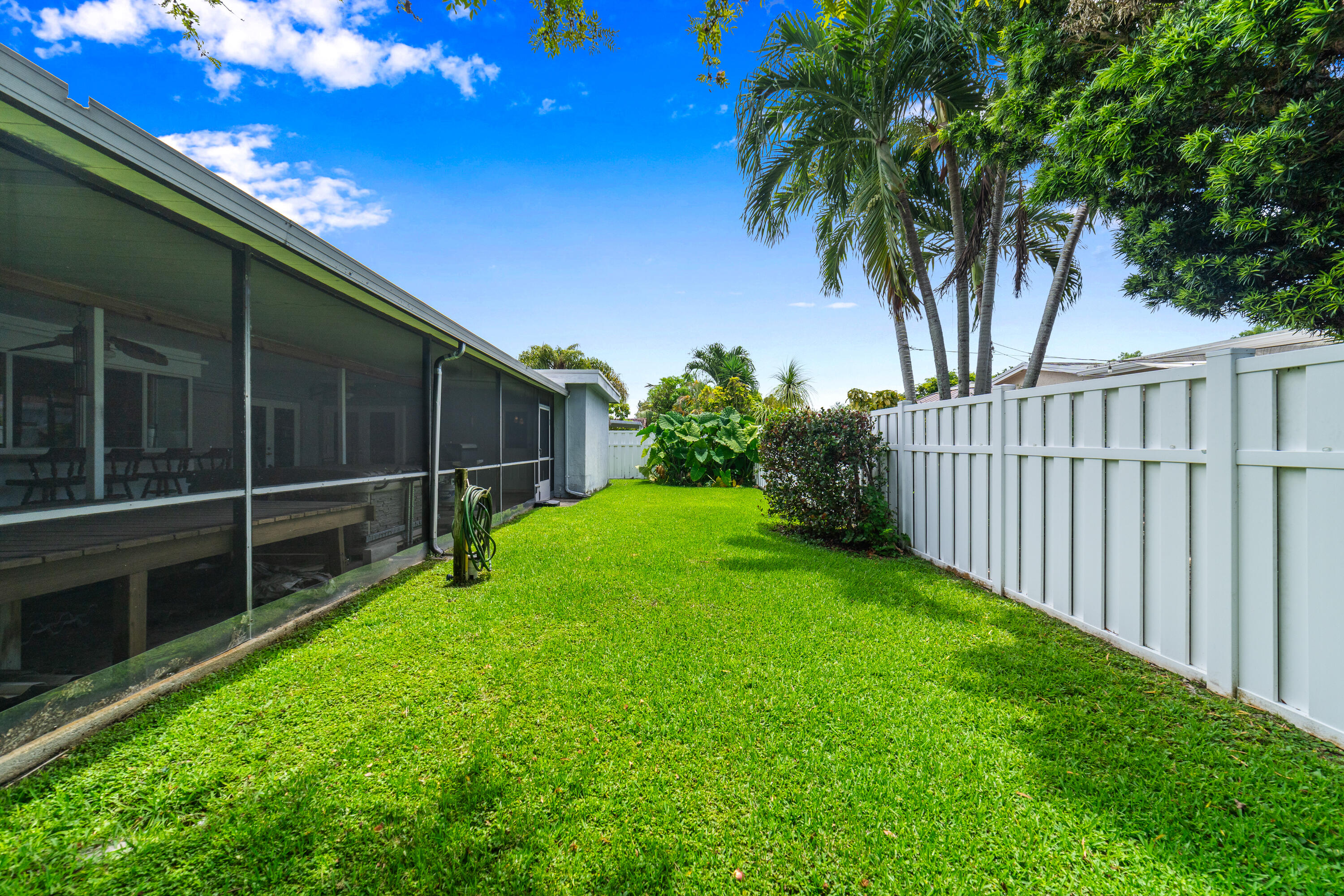 NOB HILL ESTATES 1 SEC - Residential