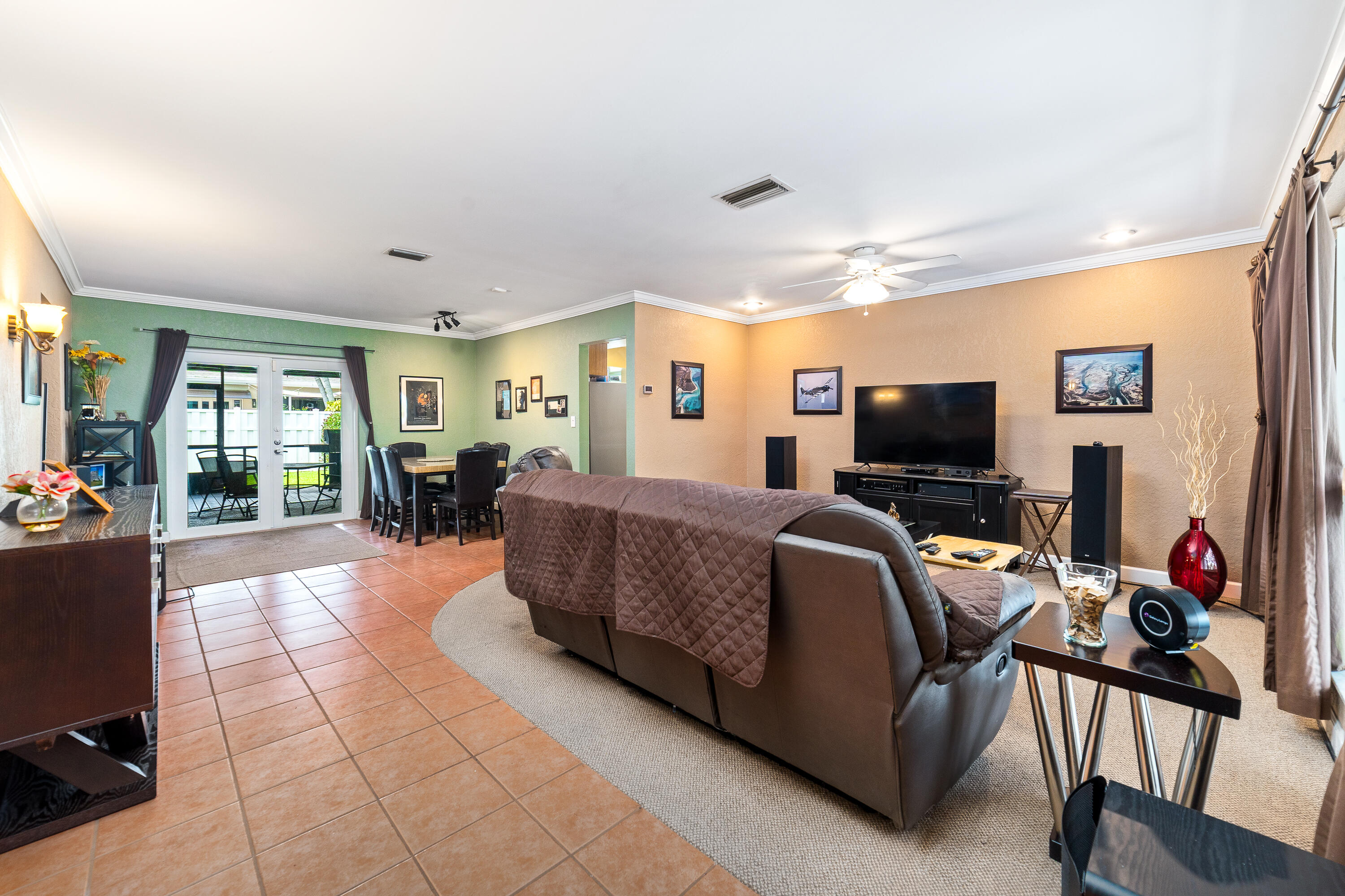 NOB HILL ESTATES 1 SEC - Residential