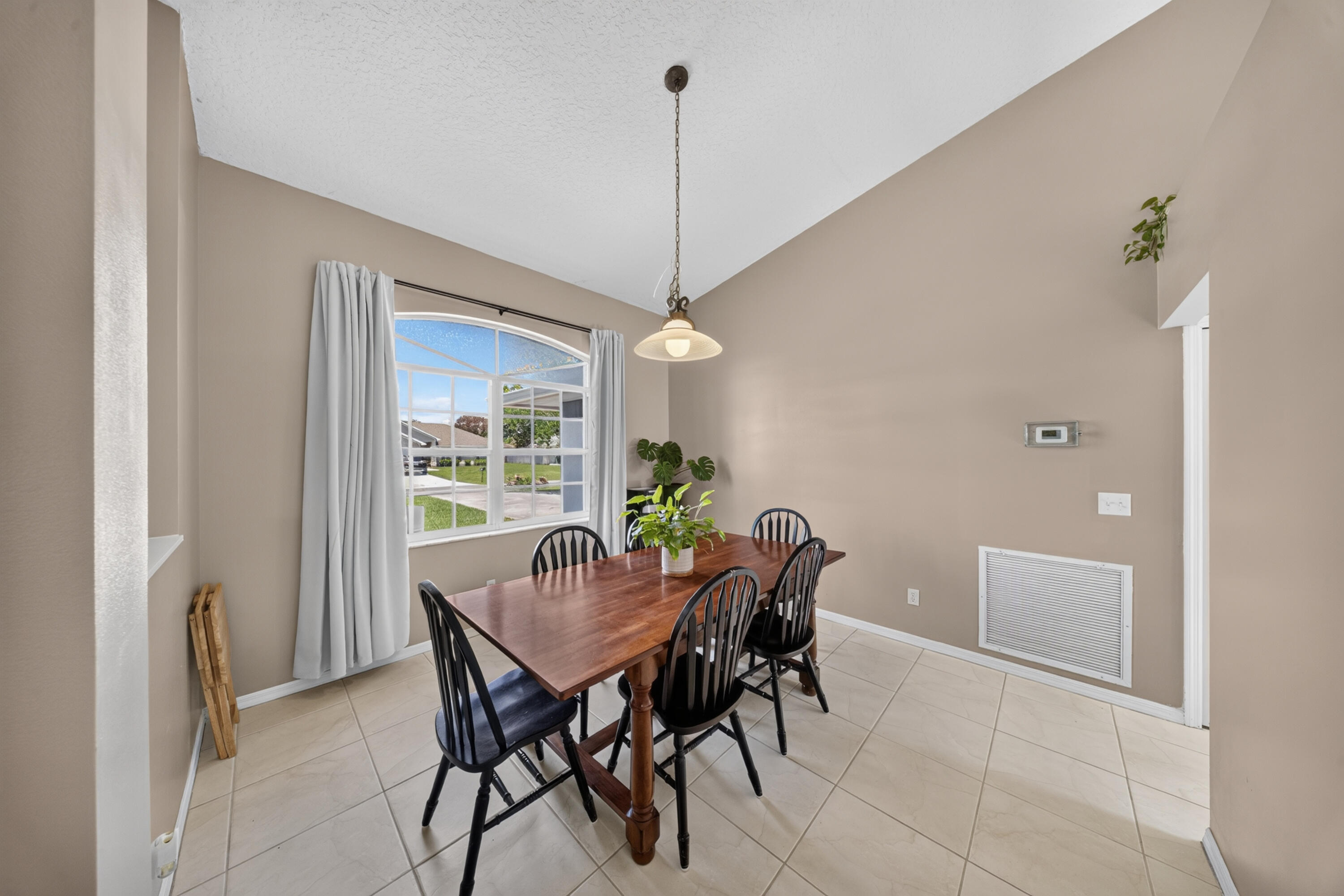 PORT ST LUCIE SECTION 4 - Residential
