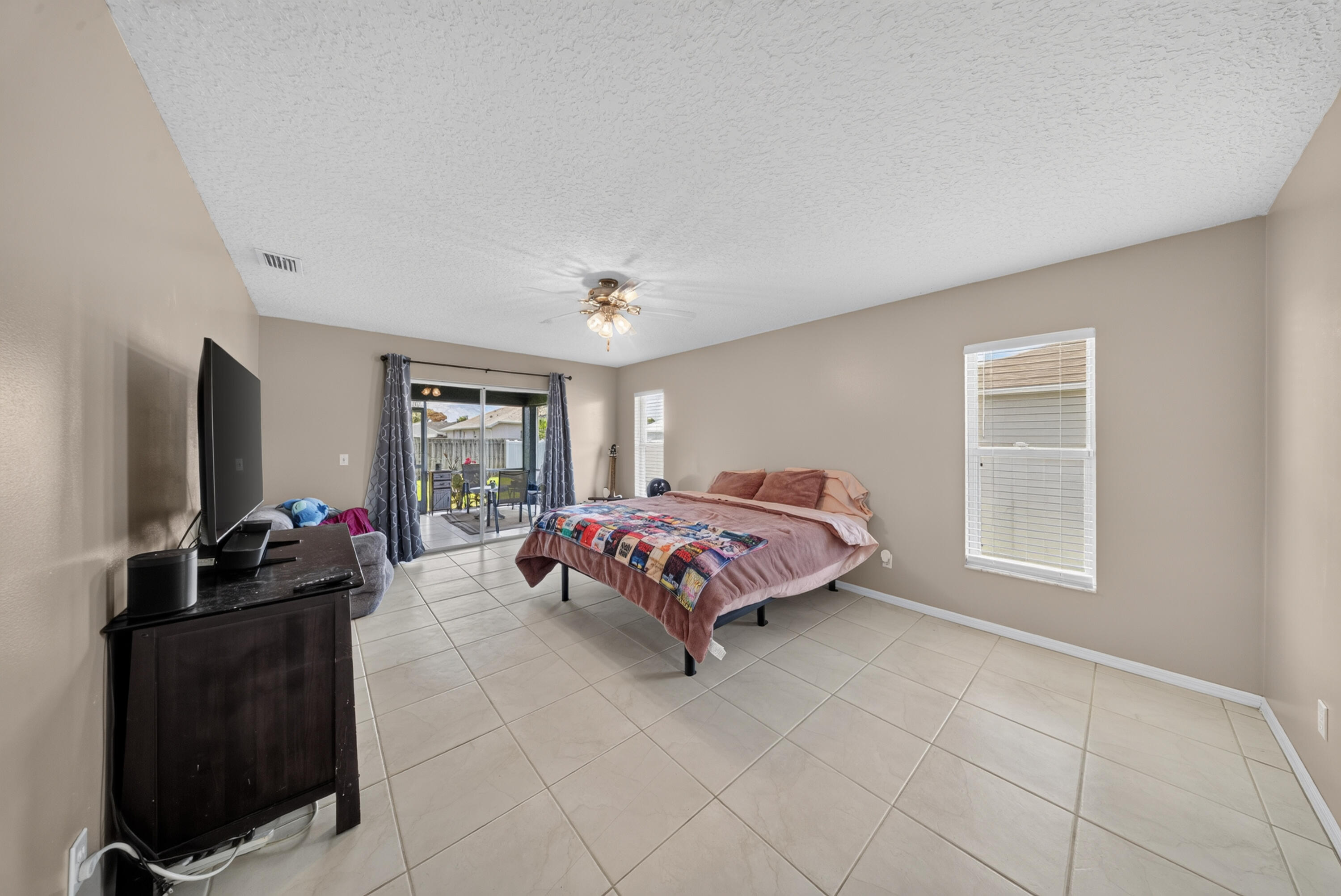 PORT ST LUCIE SECTION 4 - Residential