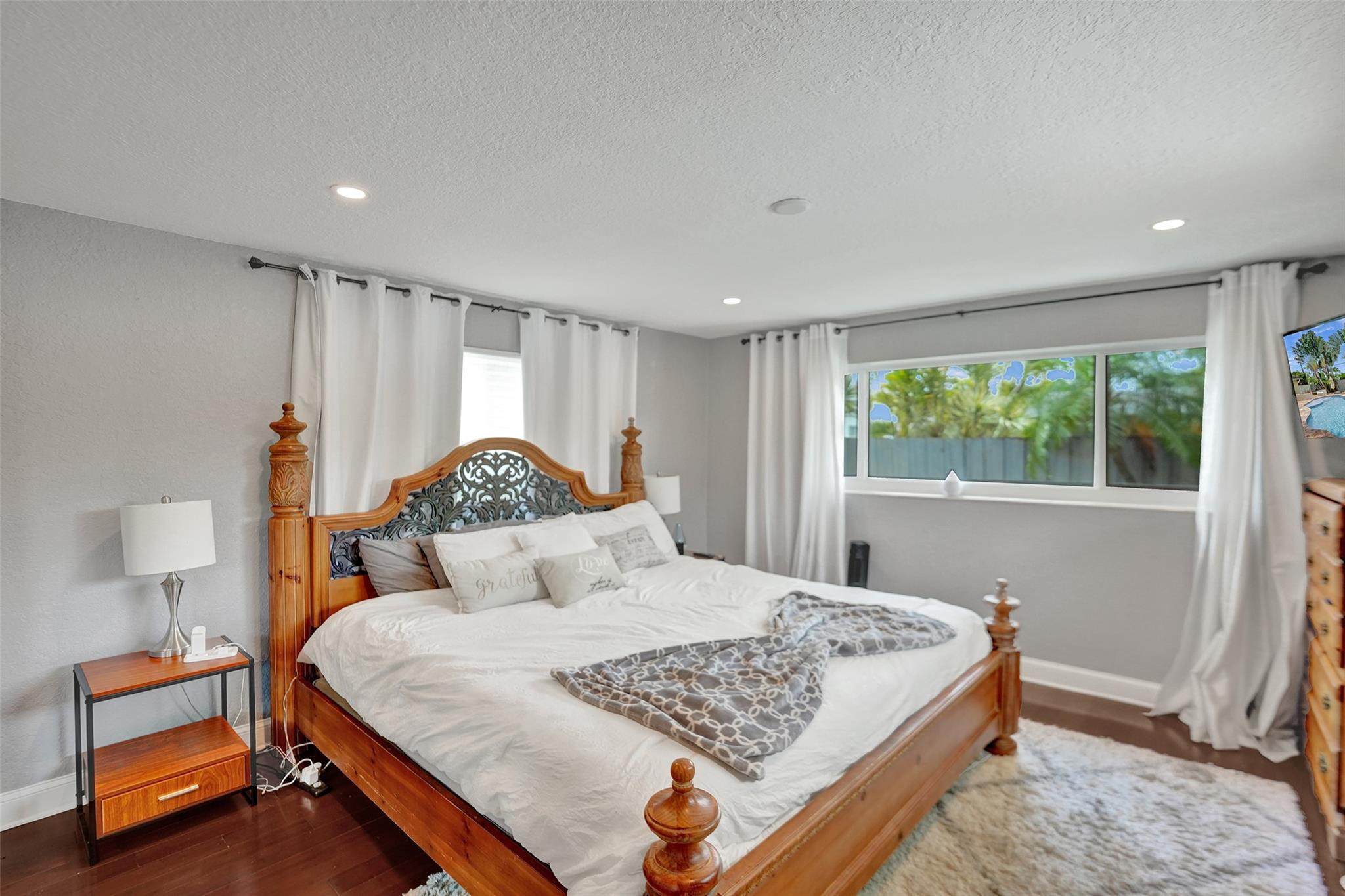JENADA VILLAS - Residential Lease