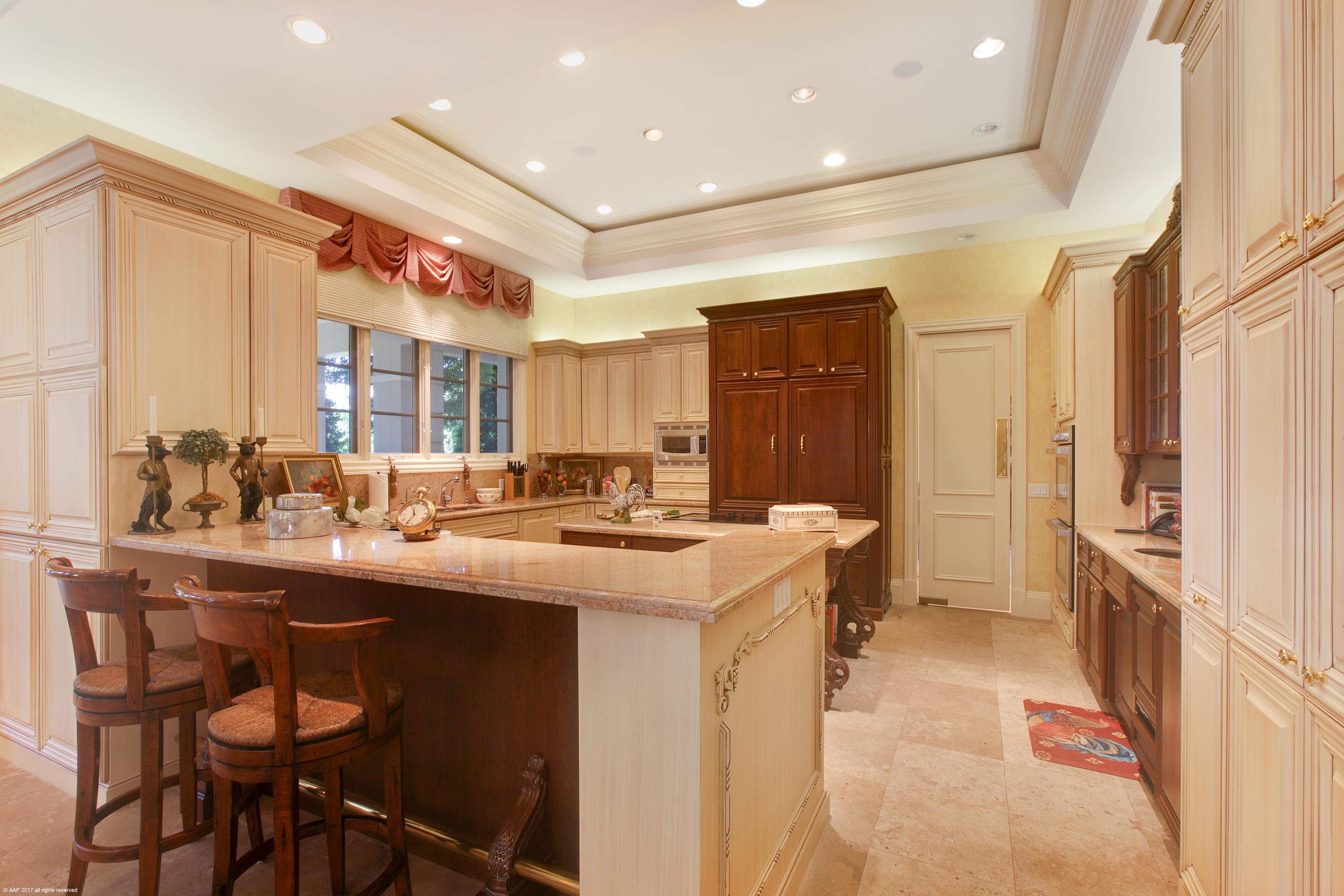 BRIDLE PATH OF PB POLO & COUNTRY CLUB - Residential