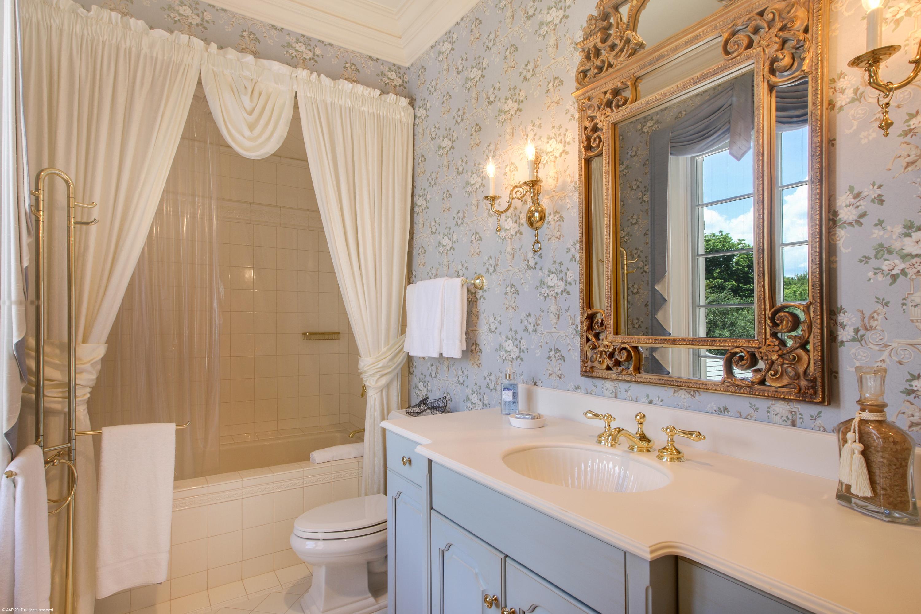 BRIDLE PATH OF PB POLO & COUNTRY CLUB - Residential