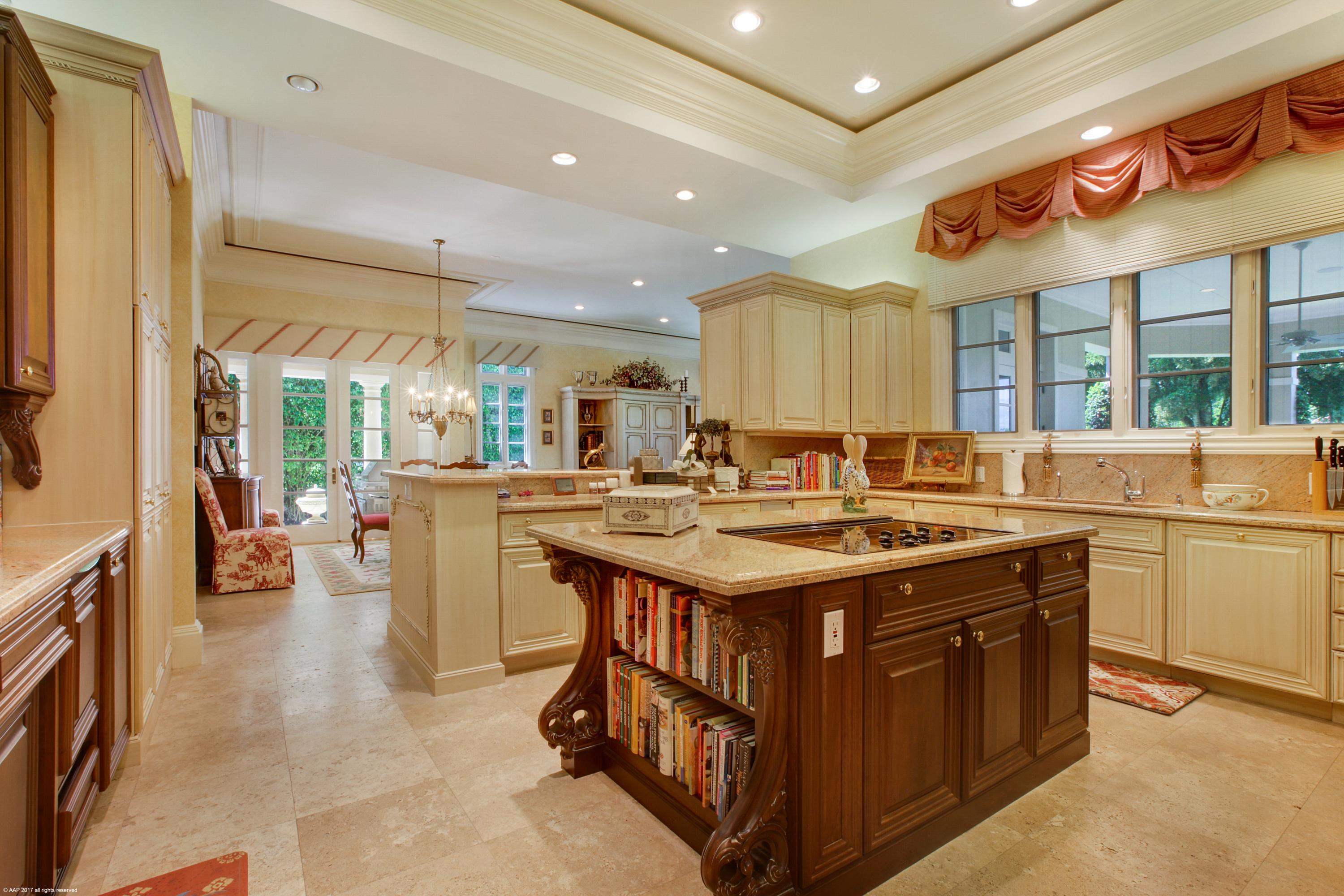 BRIDLE PATH OF PB POLO & COUNTRY CLUB - Residential