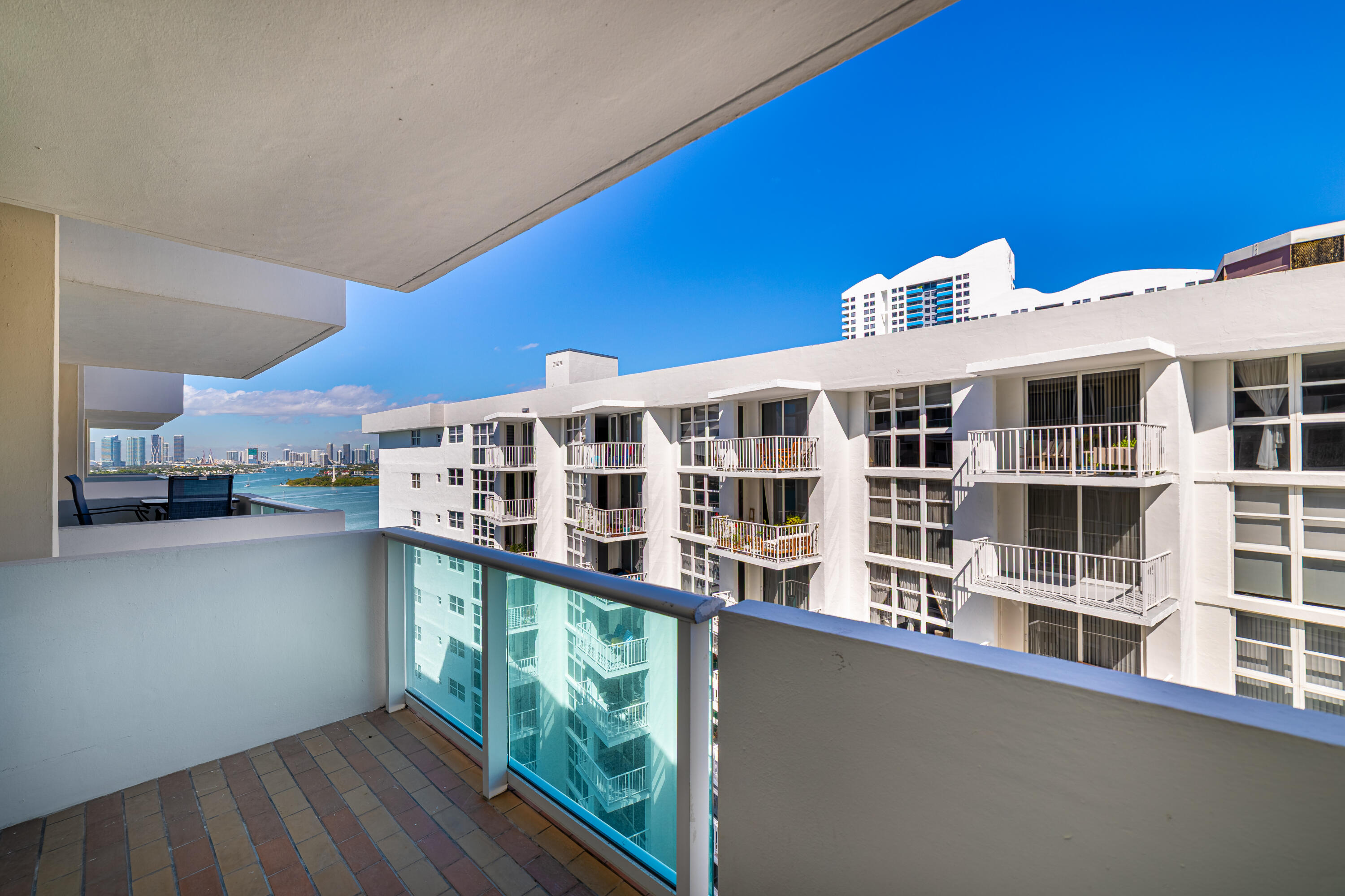 MIRADOR 1200 CONDO - Residential