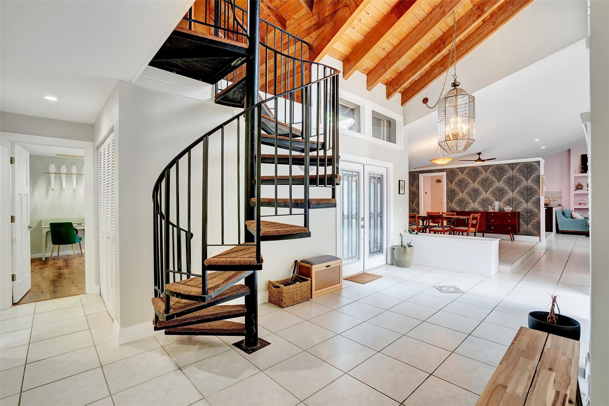 OAK WOOD - Residential