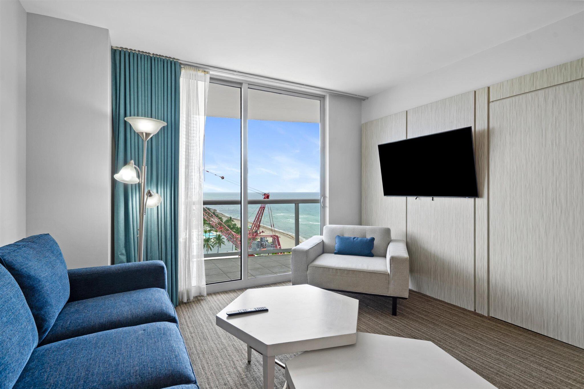 M RESORT RESIDENCES CONDO - Residential