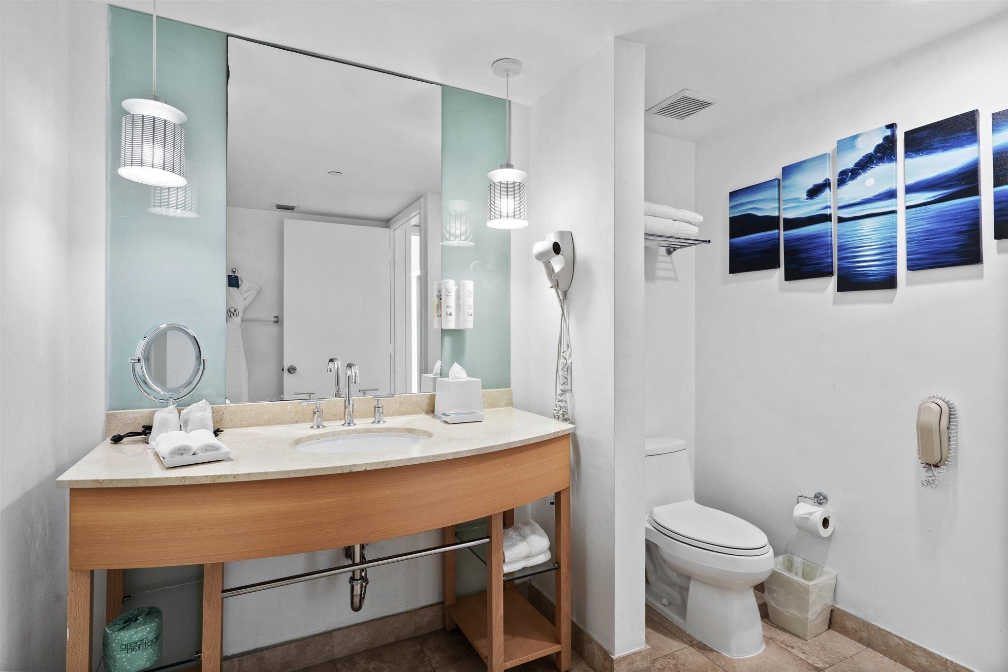 M RESORT RESIDENCES CONDO - Residential