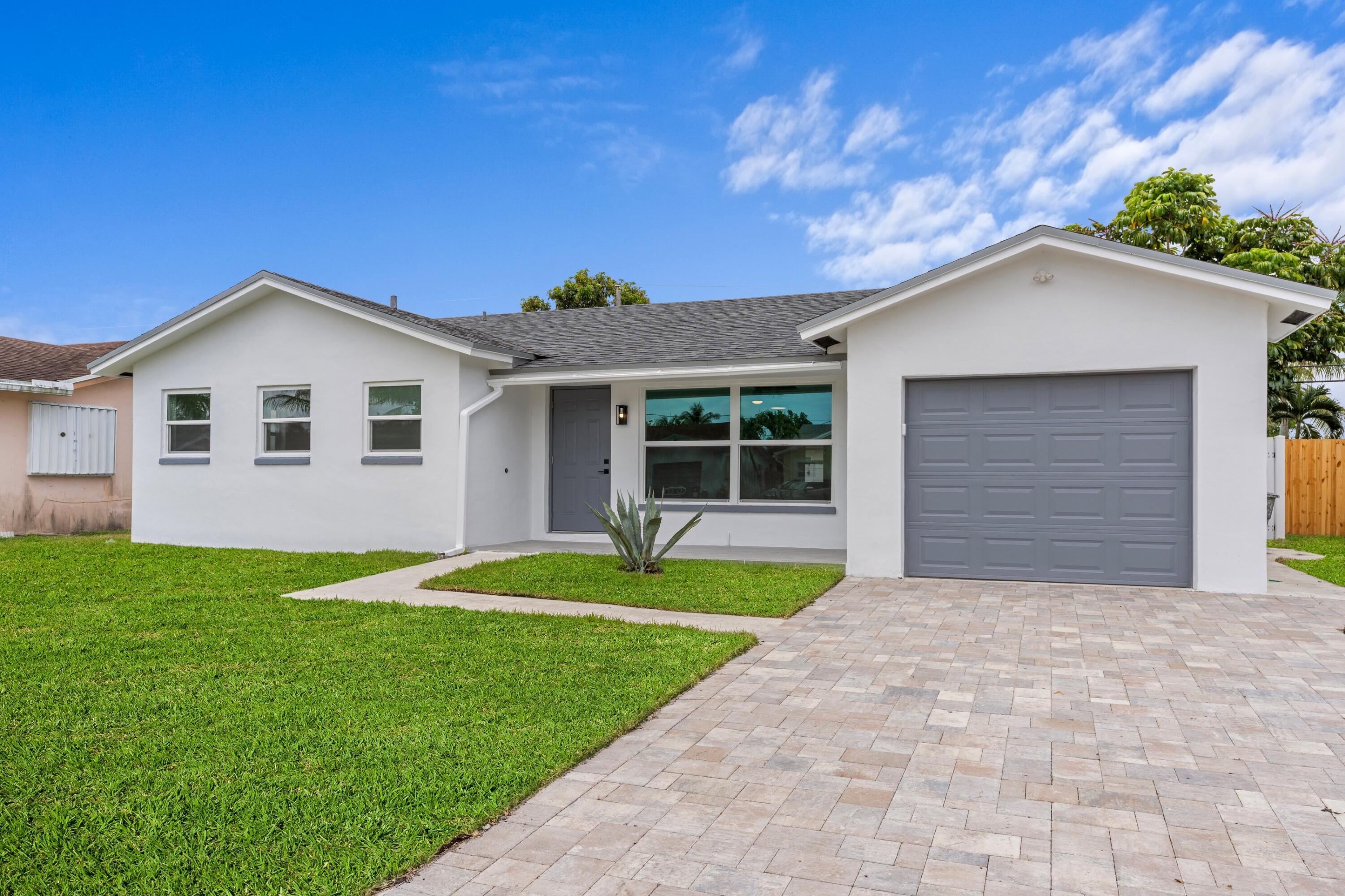 SANDALFOOT COVE SEC 5 - Residential