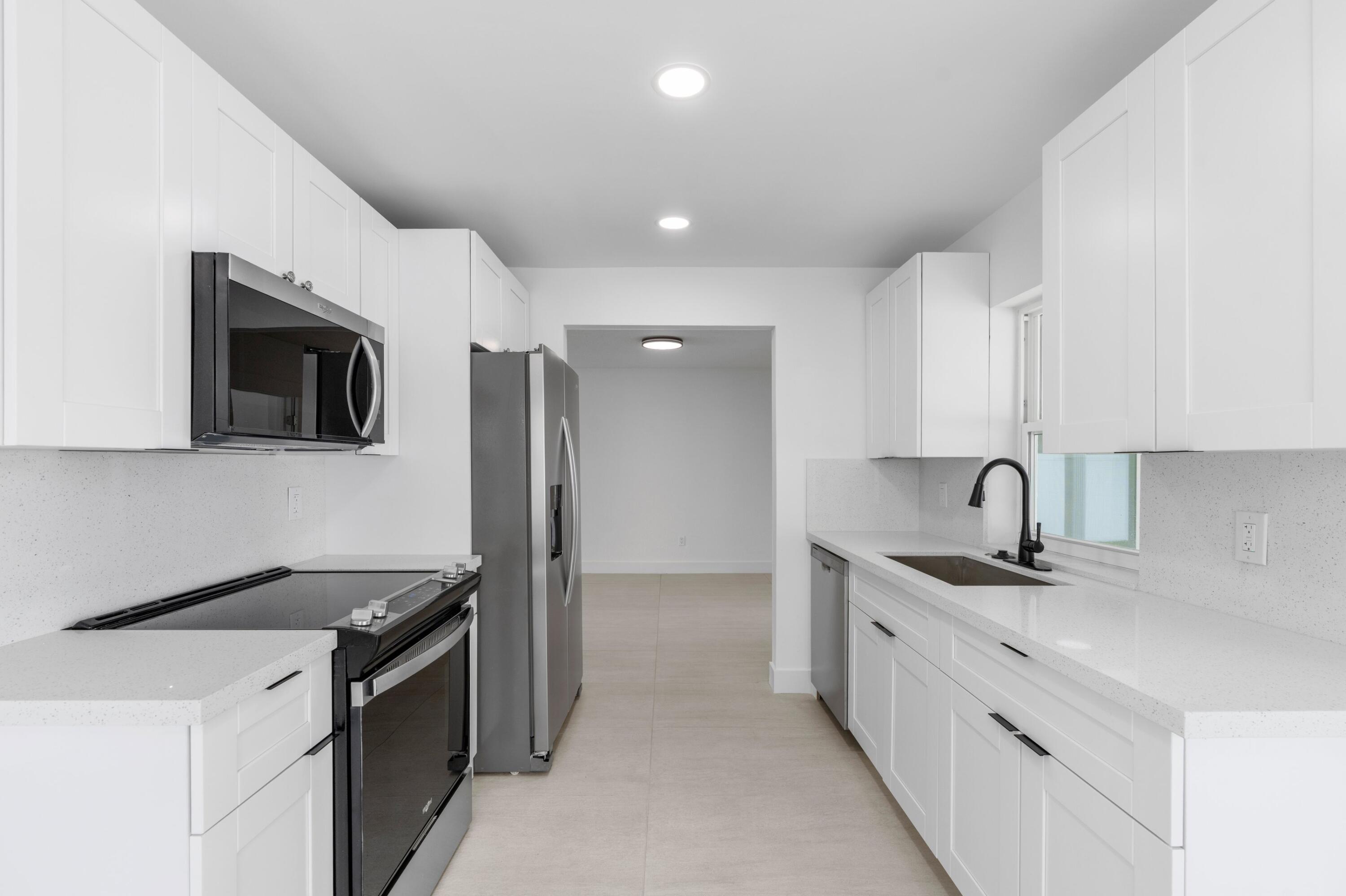 SANDALFOOT COVE SEC 5 - Residential