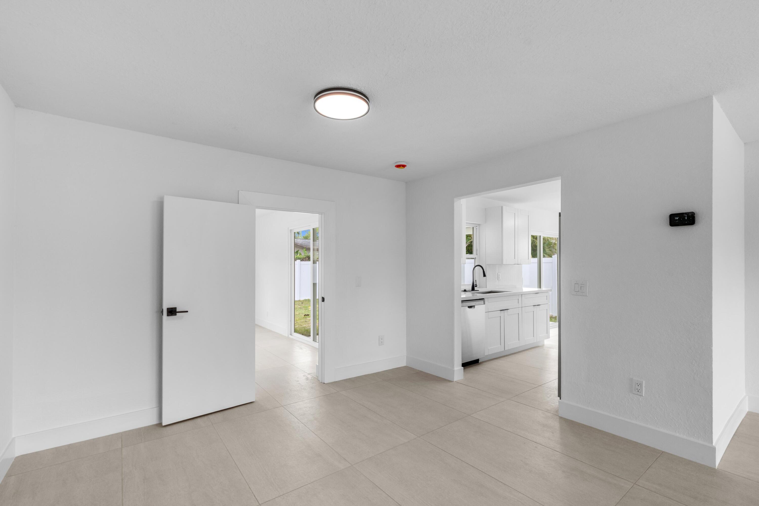 SANDALFOOT COVE SEC 5 - Residential