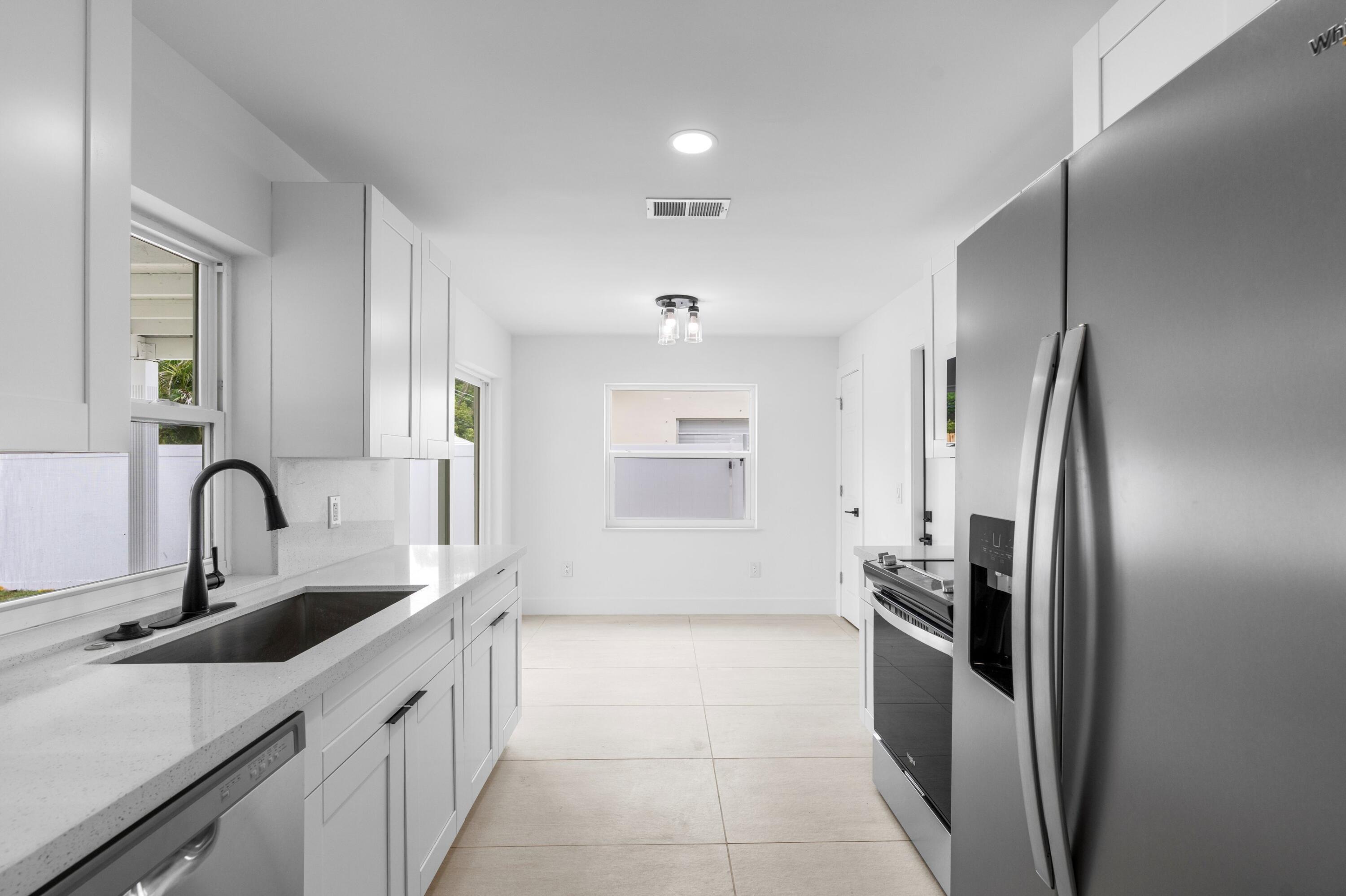 SANDALFOOT COVE SEC 5 - Residential