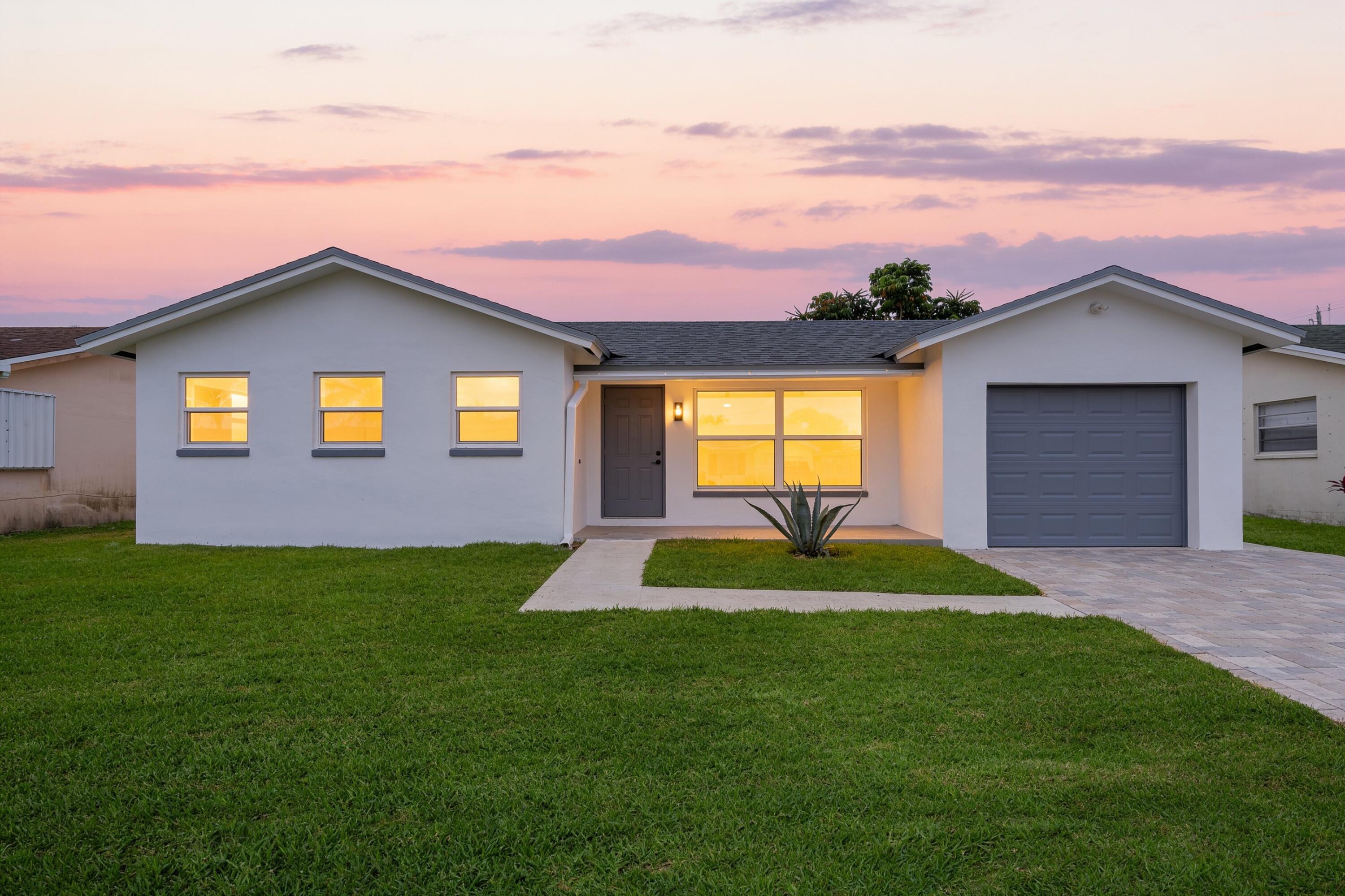 SANDALFOOT COVE SEC 5 - Residential