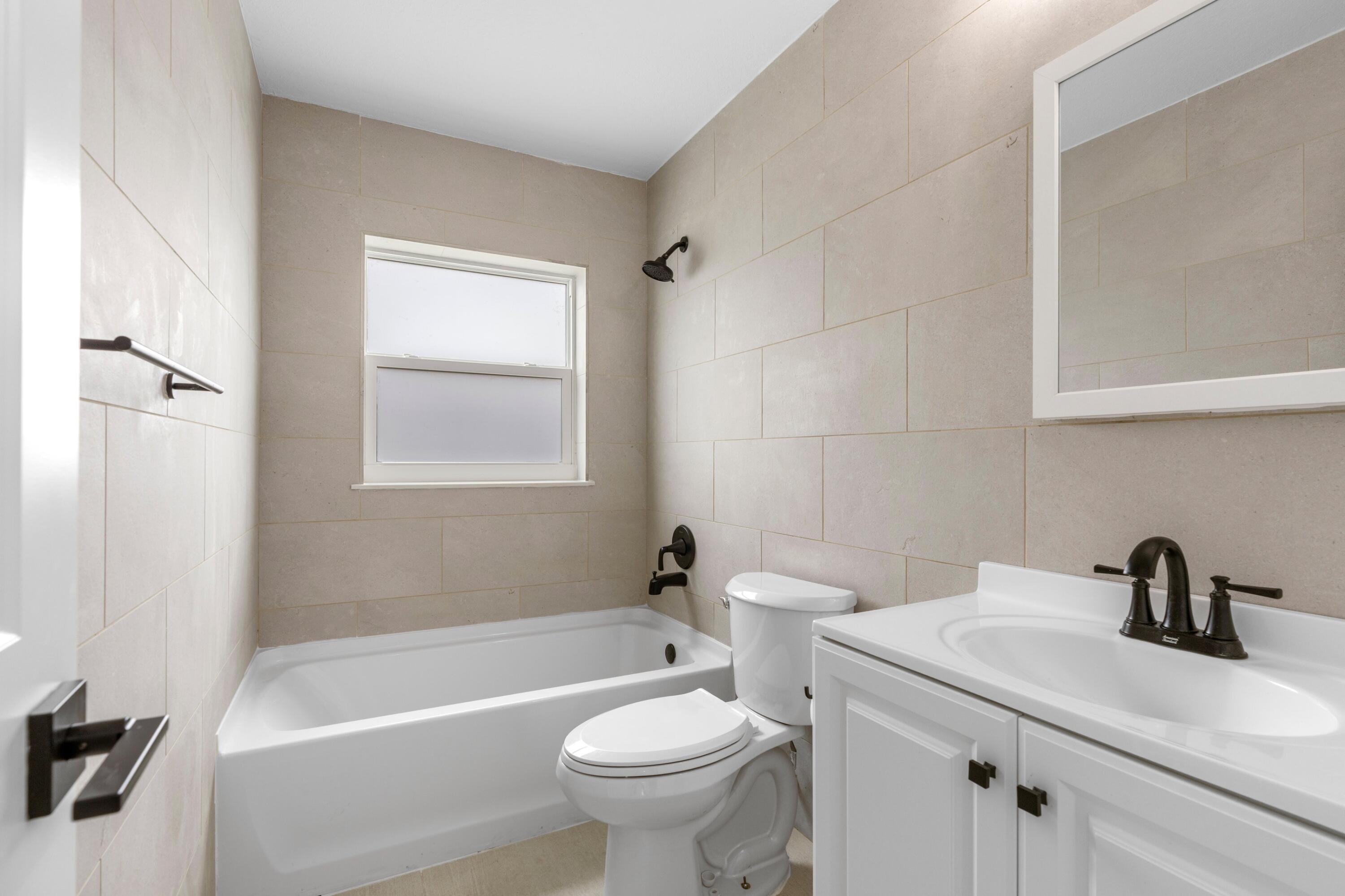 SANDALFOOT COVE SEC 5 - Residential