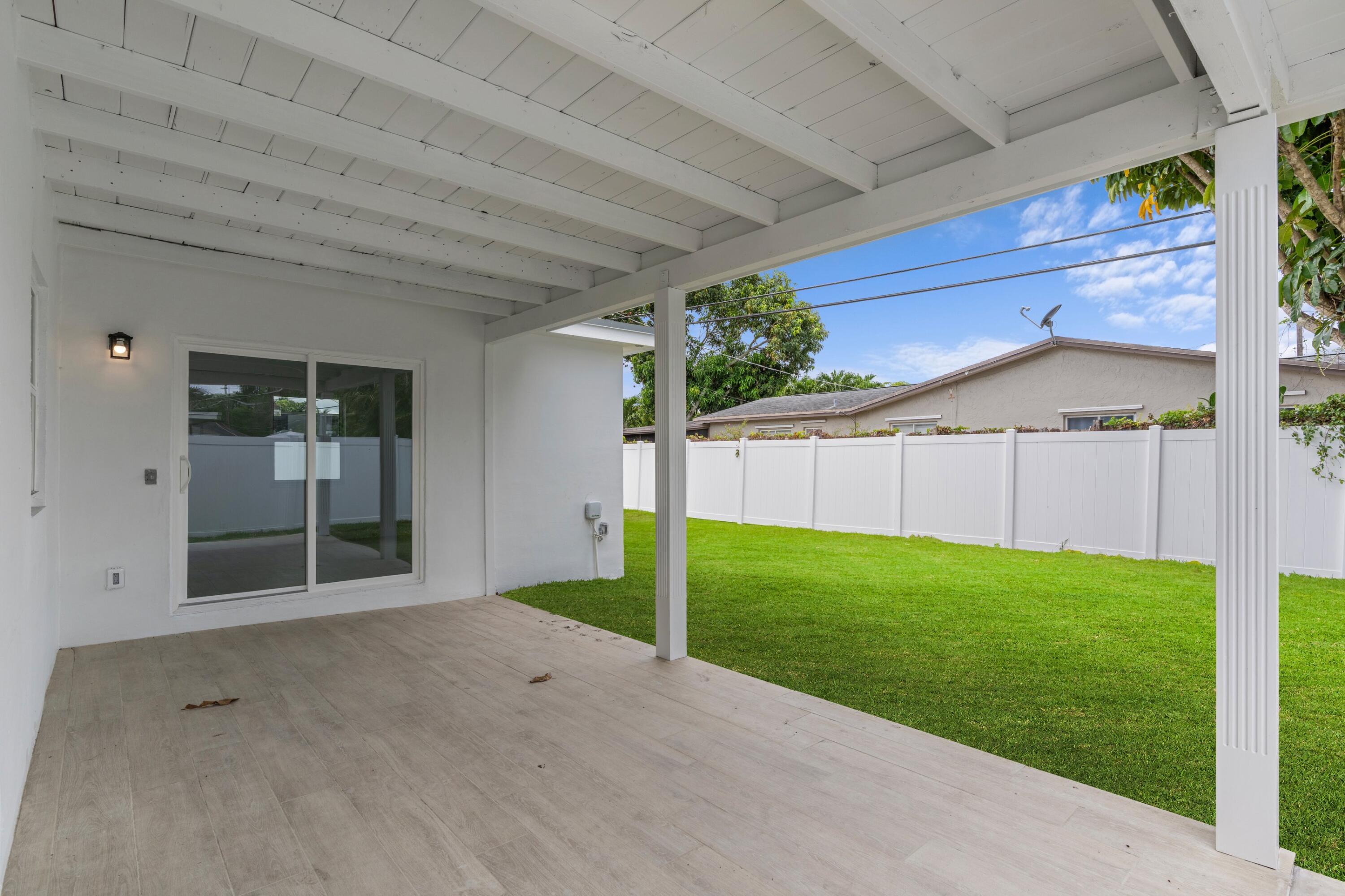 SANDALFOOT COVE SEC 5 - Residential