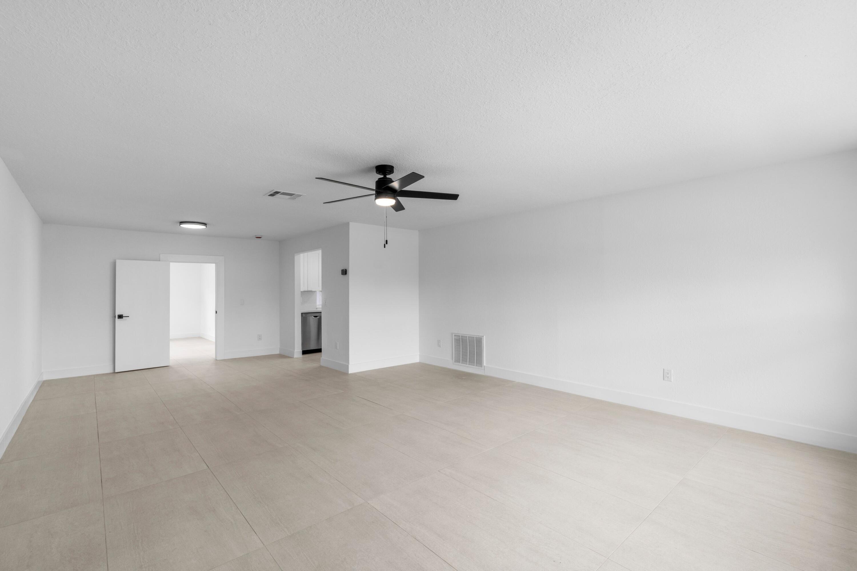 SANDALFOOT COVE SEC 5 - Residential