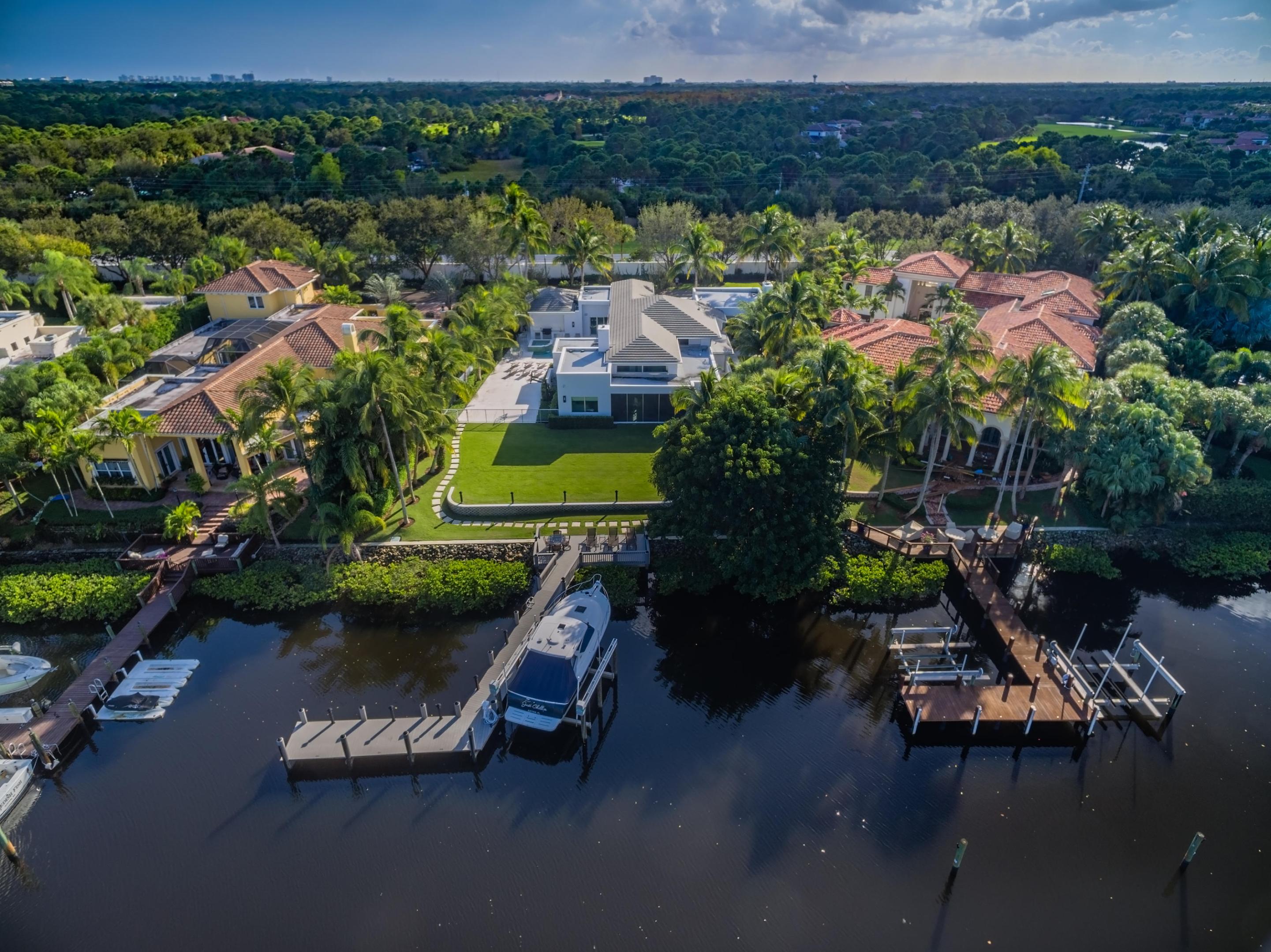 Admirals Cove - Residential